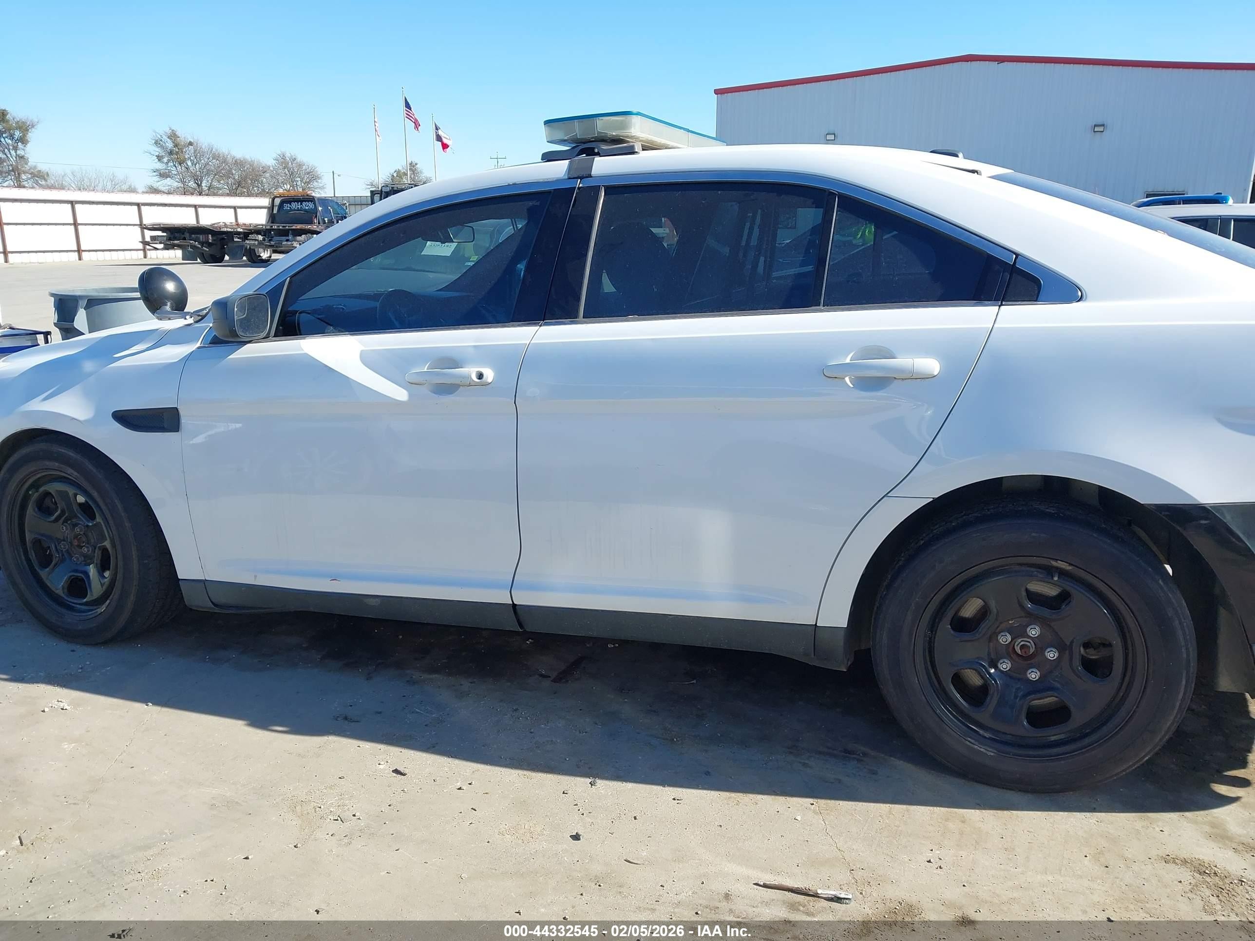 2015 Ford Police Interceptor   White vin: 1FAHP2MK5FG109310