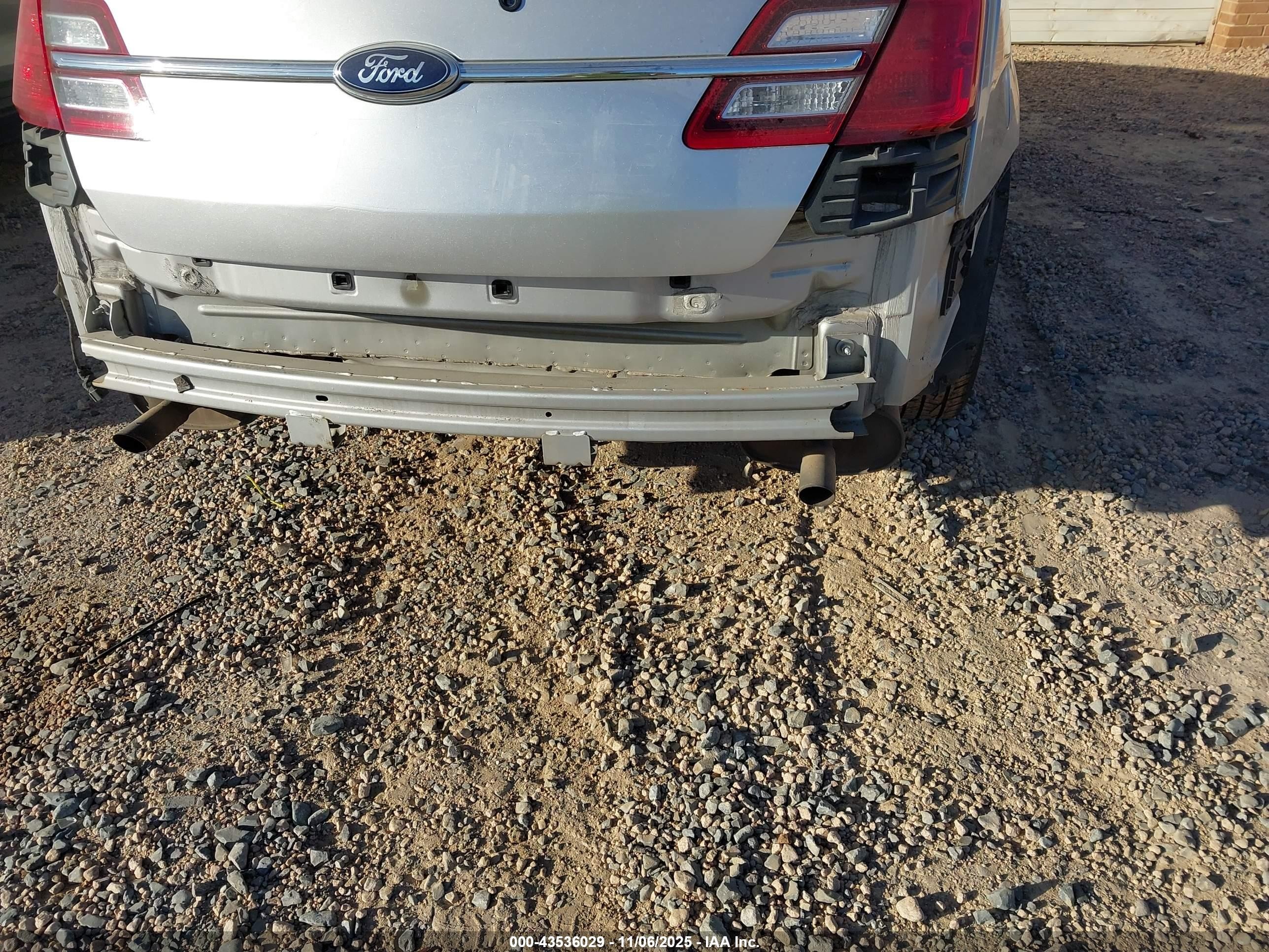 2015 Ford Police Interceptor   Silver vin: 1FAHP2MK5FG162069