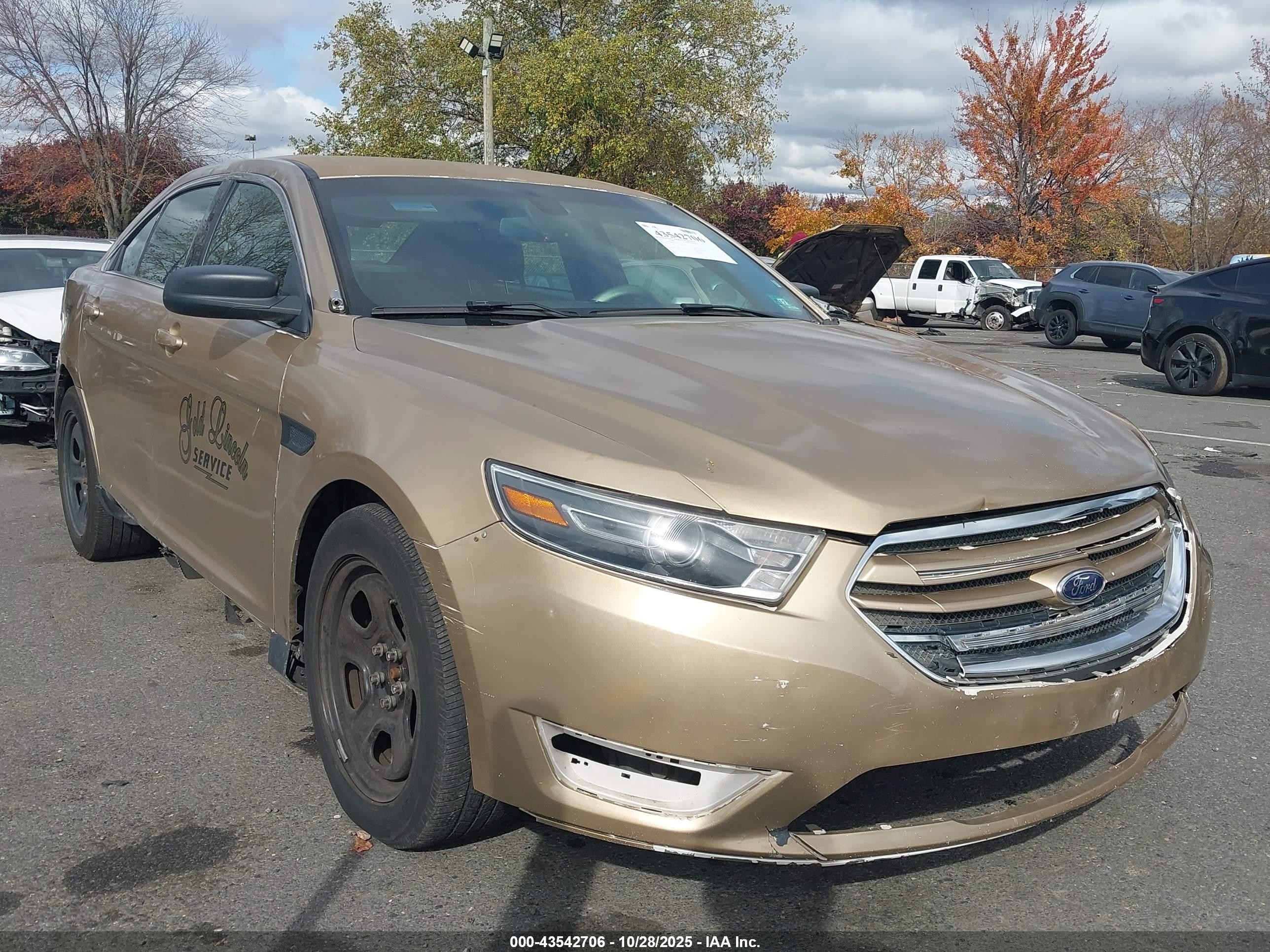 2015 Ford Police Interceptor   Gold vin: 1FAHP2MK5FG178529
