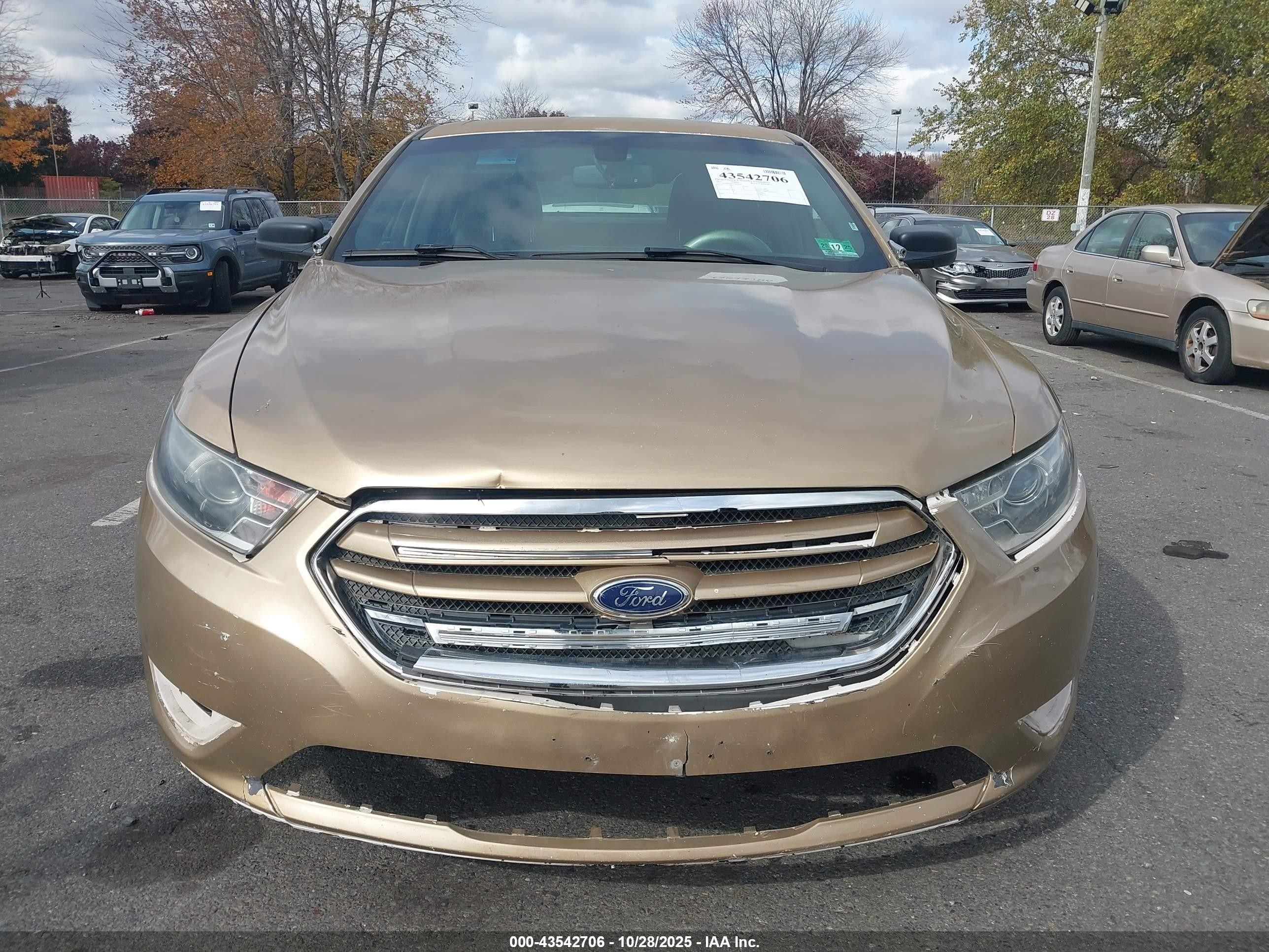 2015 Ford Police Interceptor   Gold vin: 1FAHP2MK5FG178529