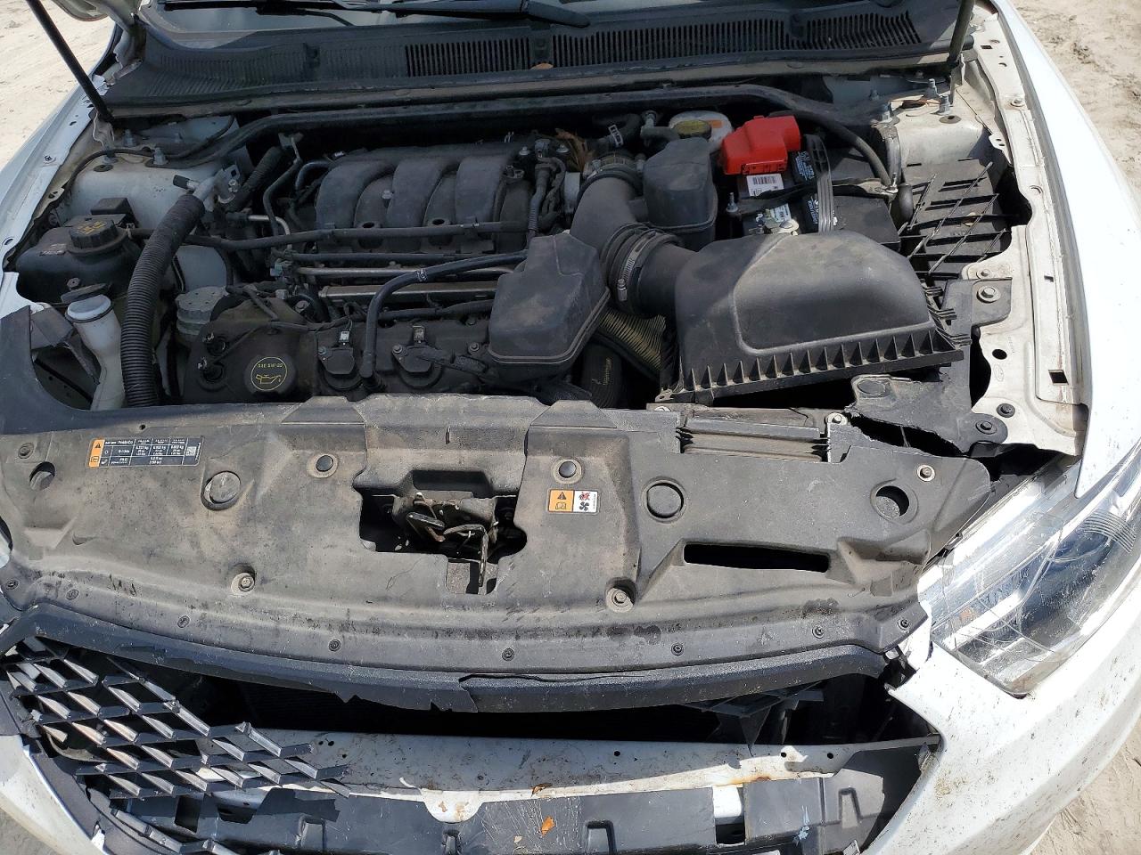 2019 Ford Taurus Police Interceptor White vin: 1FAHP2MK5KG102920