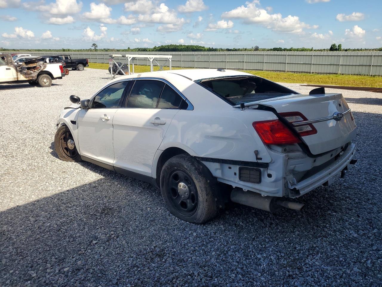 2019 Ford Taurus Police Interceptor White vin: 1FAHP2MK5KG106420