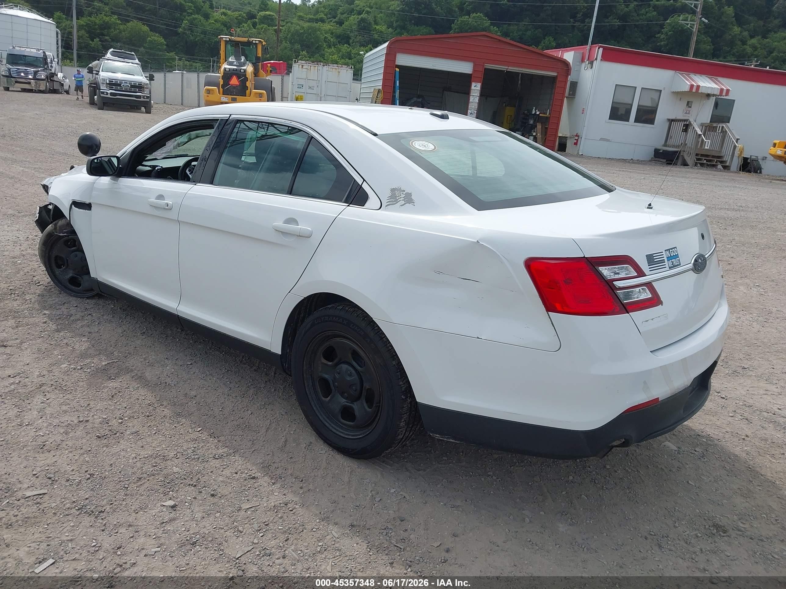 2014 Ford Police Interceptor   White vin: 1FAHP2MK6EG124493