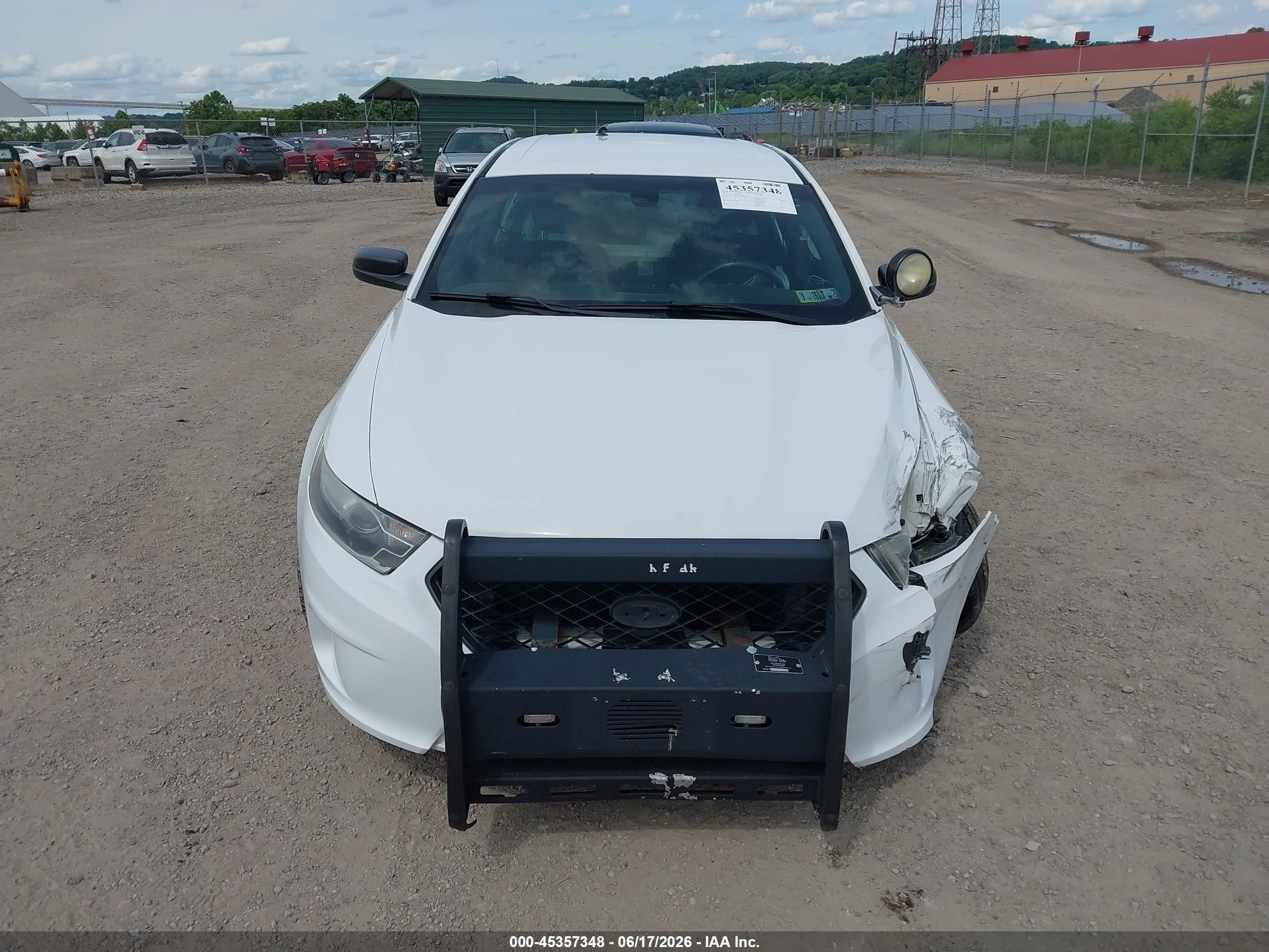 2014 Ford Police Interceptor   White vin: 1FAHP2MK6EG124493