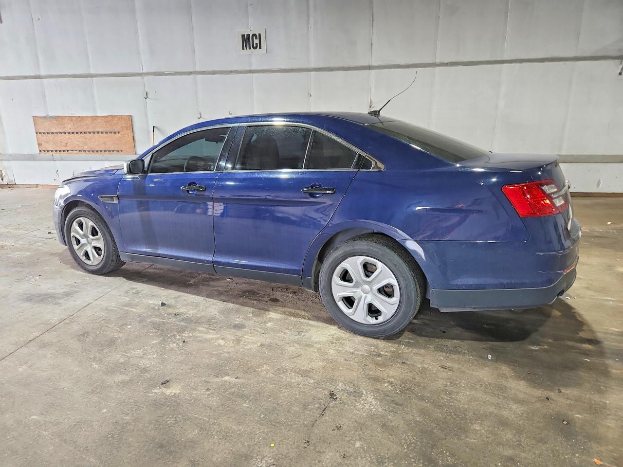 2014 Ford Taurus Police Interceptor Blue vin: 1FAHP2MK7EG130027