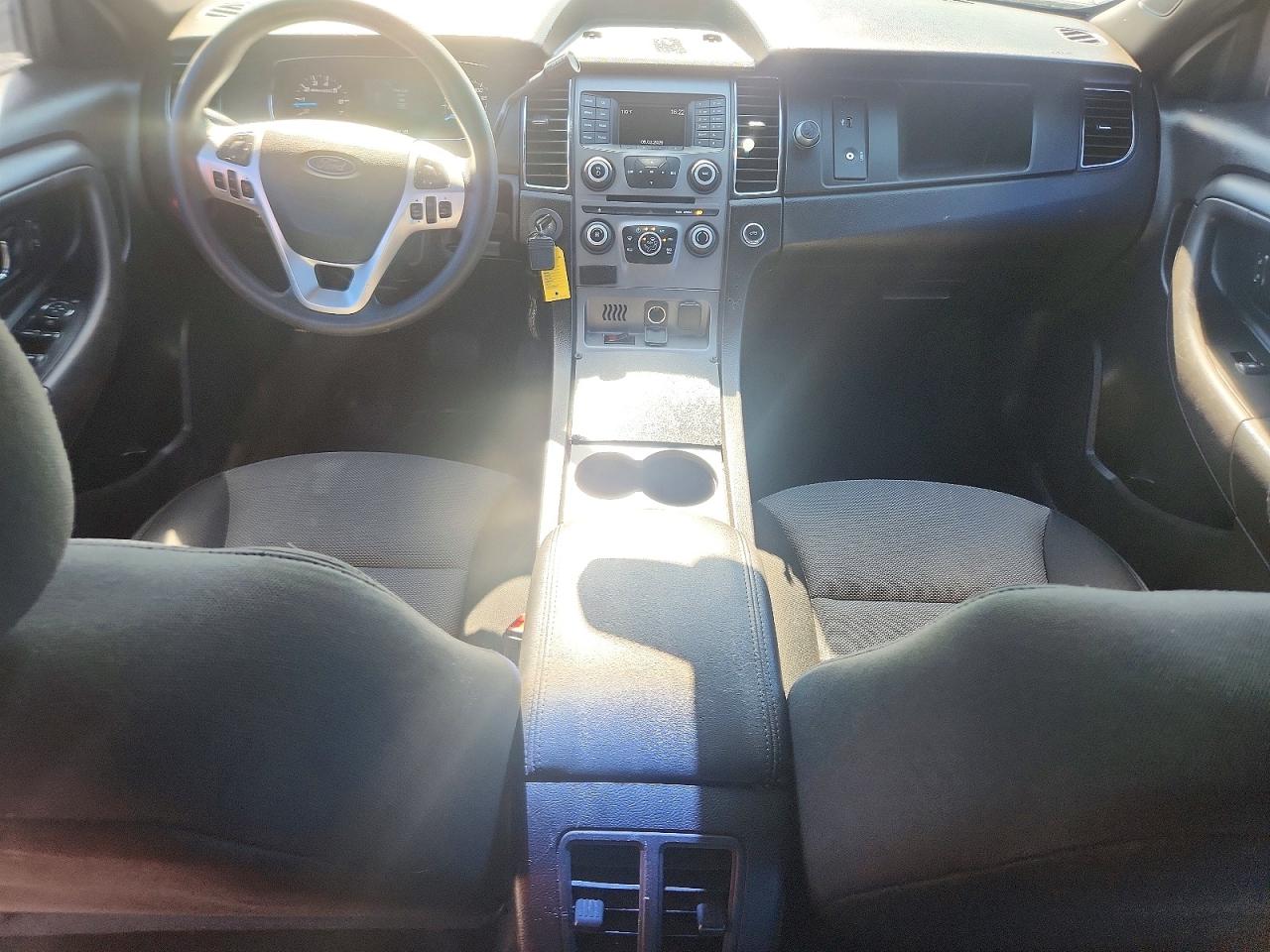 2015 Ford Taurus Police Interceptor White vin: 1FAHP2MK7FG119787