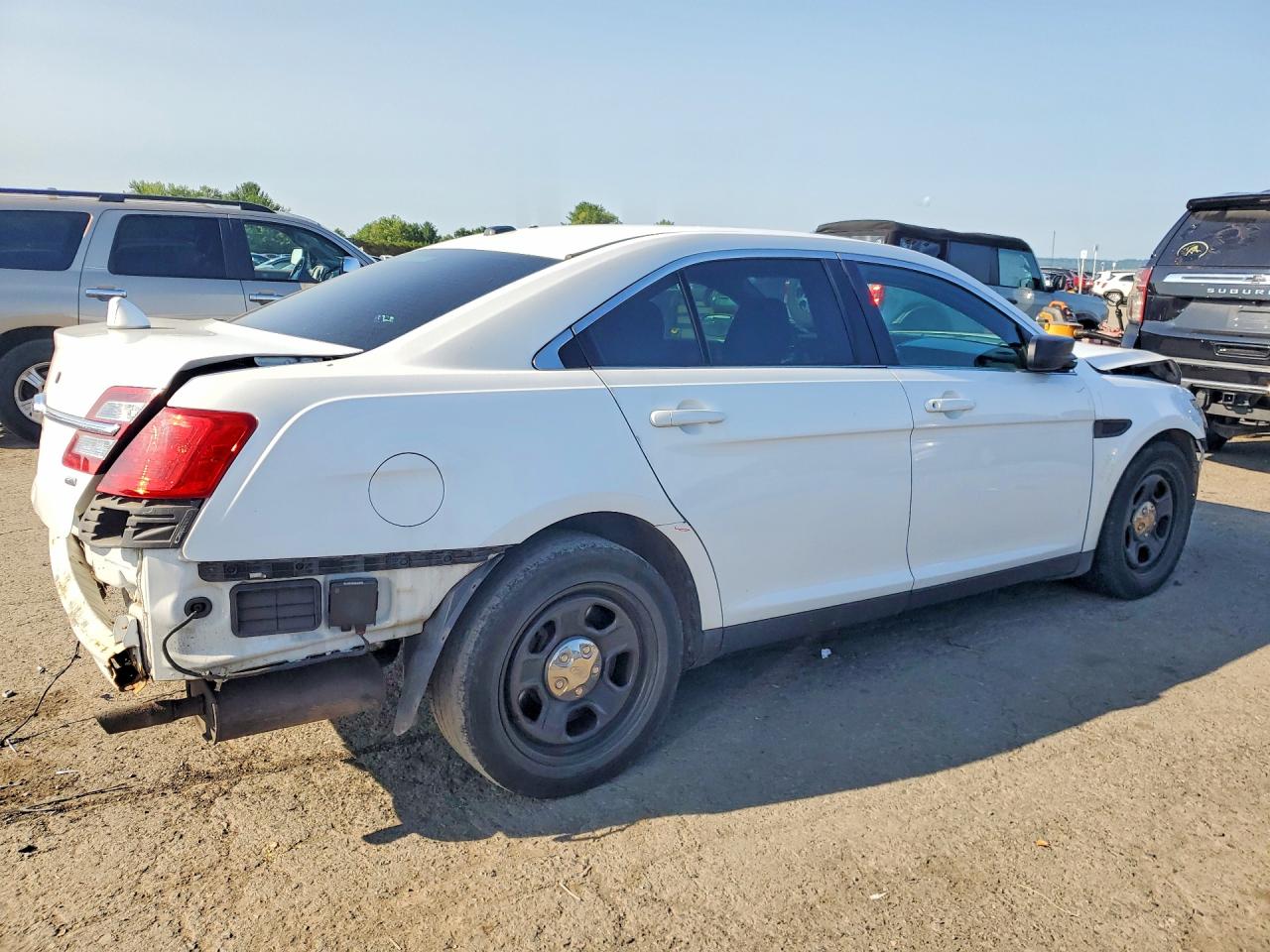 2015 Ford Taurus Police Interceptor Белый vin: 1FAHP2MK7FG203690