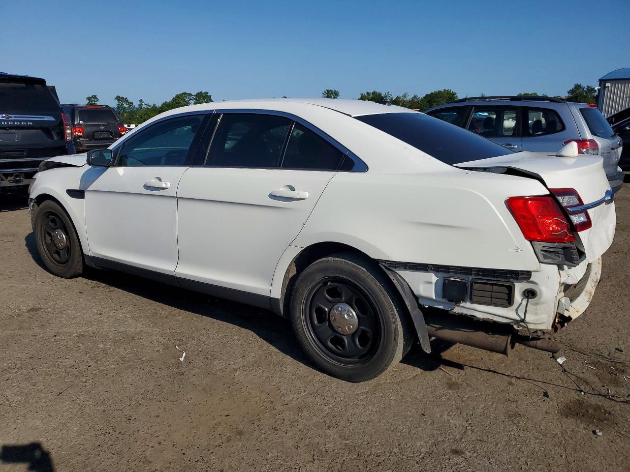 2015 Ford Taurus Police Interceptor Белый vin: 1FAHP2MK7FG203690