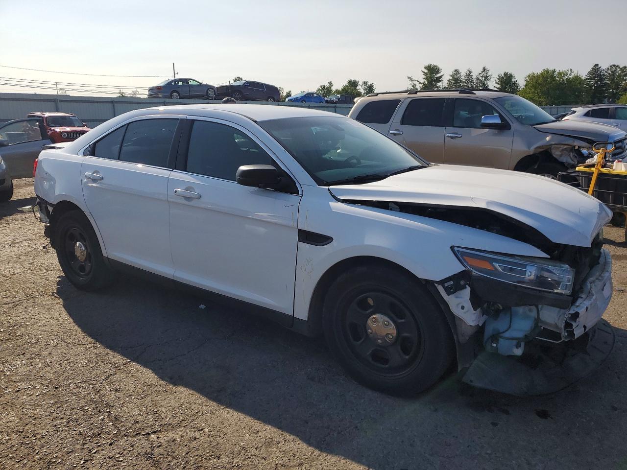 2015 Ford Taurus Police Interceptor Белый vin: 1FAHP2MK7FG203690