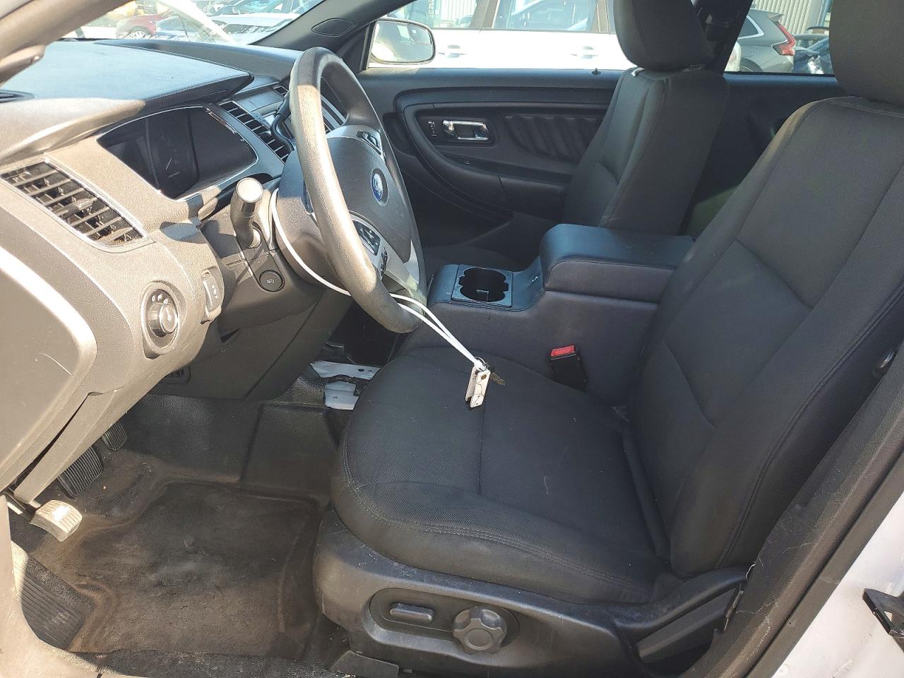 2015 Ford Taurus Police Interceptor Белый vin: 1FAHP2MK7FG203690