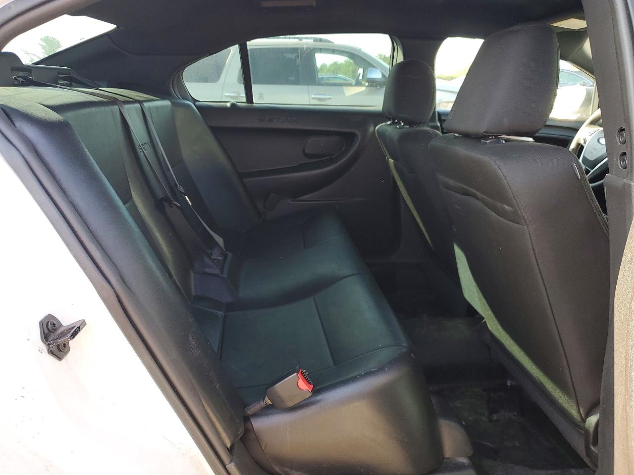 2015 Ford Taurus Police Interceptor Белый vin: 1FAHP2MK7FG203690