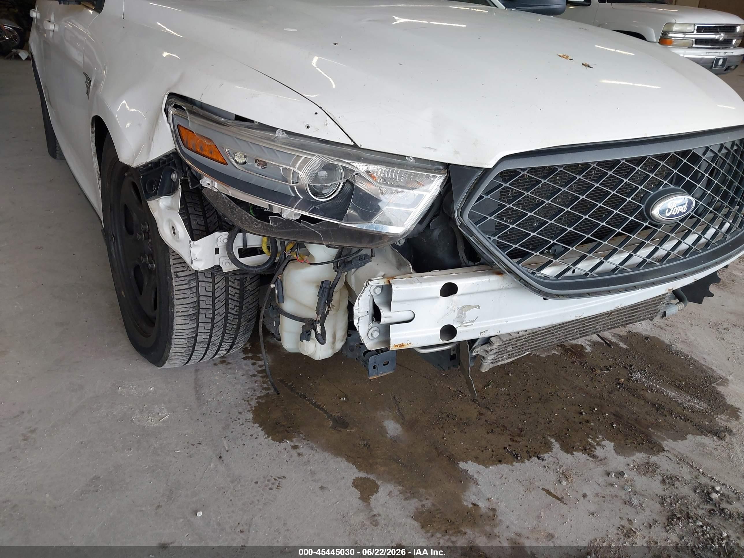 2014 Ford Police Interceptor White vin: 1FAHP2MK8EG178555