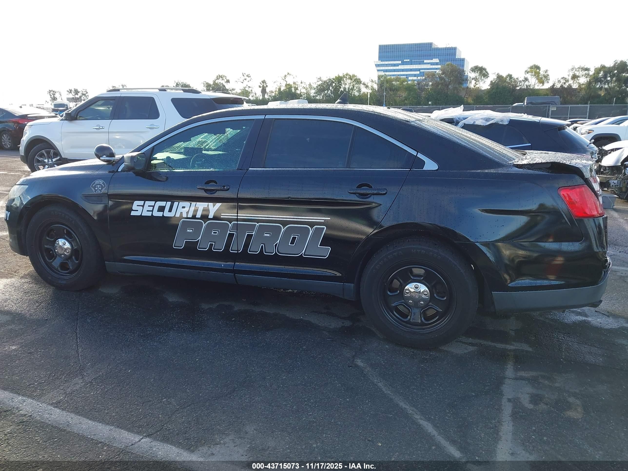 2015 Ford Police Interceptor   Black vin: 1FAHP2MK8FG165208