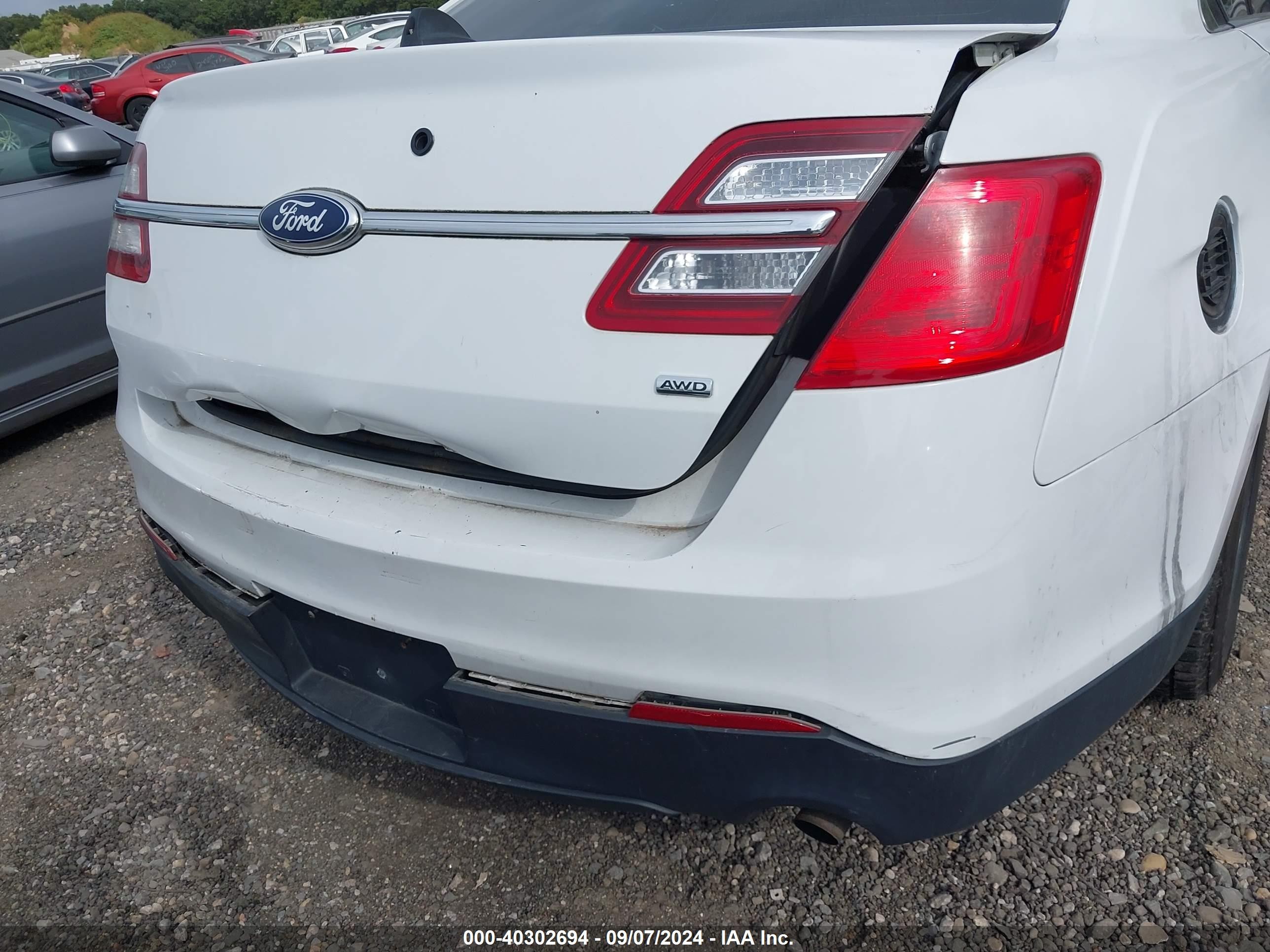 2014 Ford Police Interceptor   White vin: 1FAHP2MK9EG185837