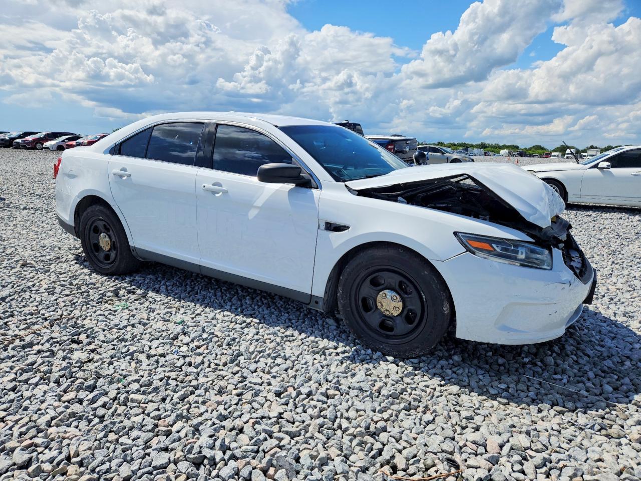 2015 Ford Taurus Police Interceptor White vin: 1FAHP2MK9FG135747