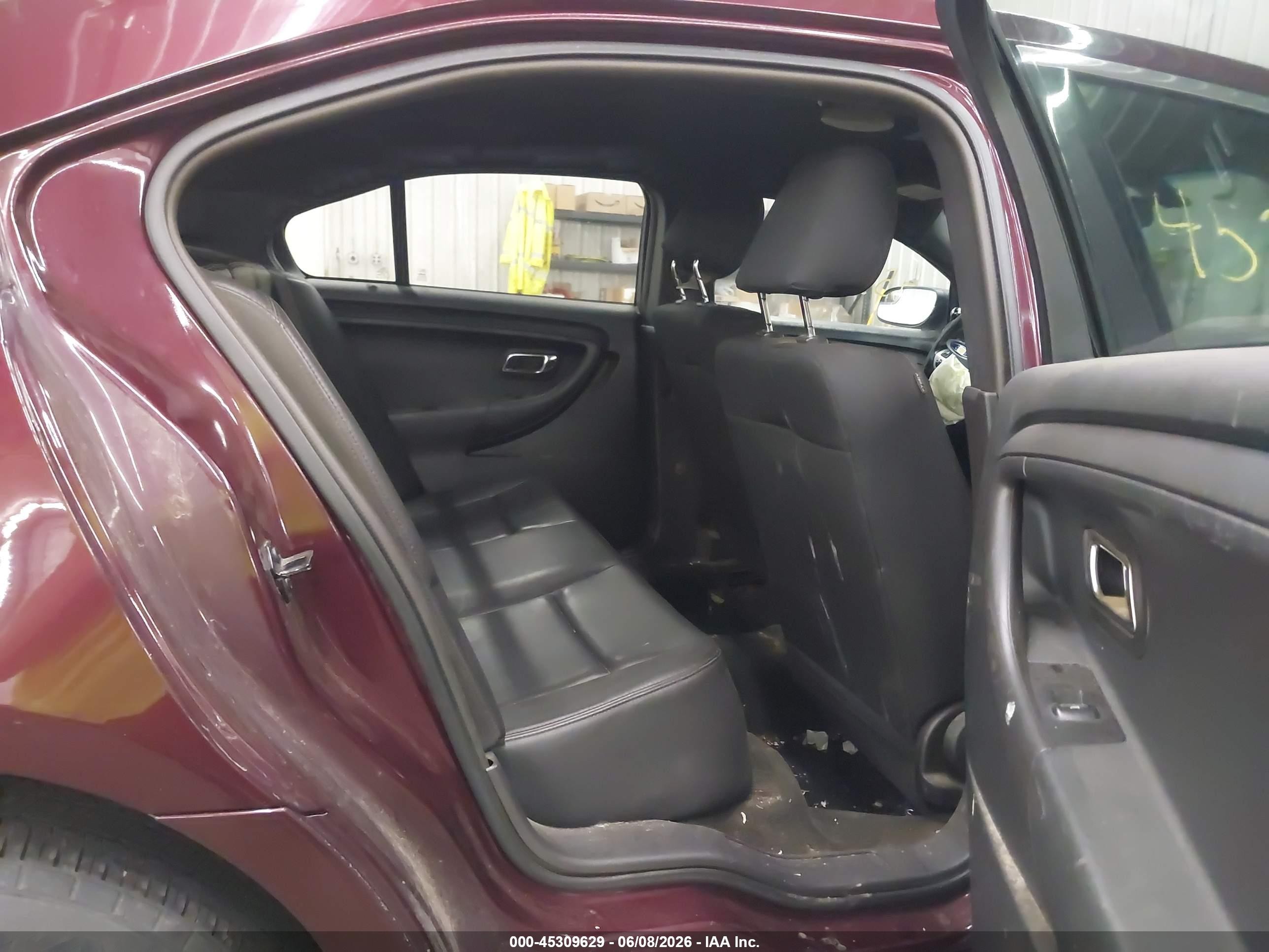 2015 Ford Police Interceptor Maroon vin: 1FAHP2MK9FG150362