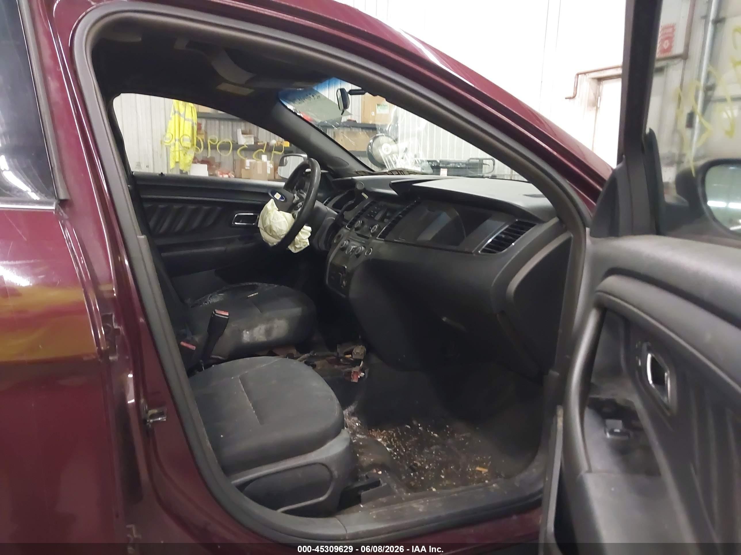 2015 Ford Police Interceptor Maroon vin: 1FAHP2MK9FG150362