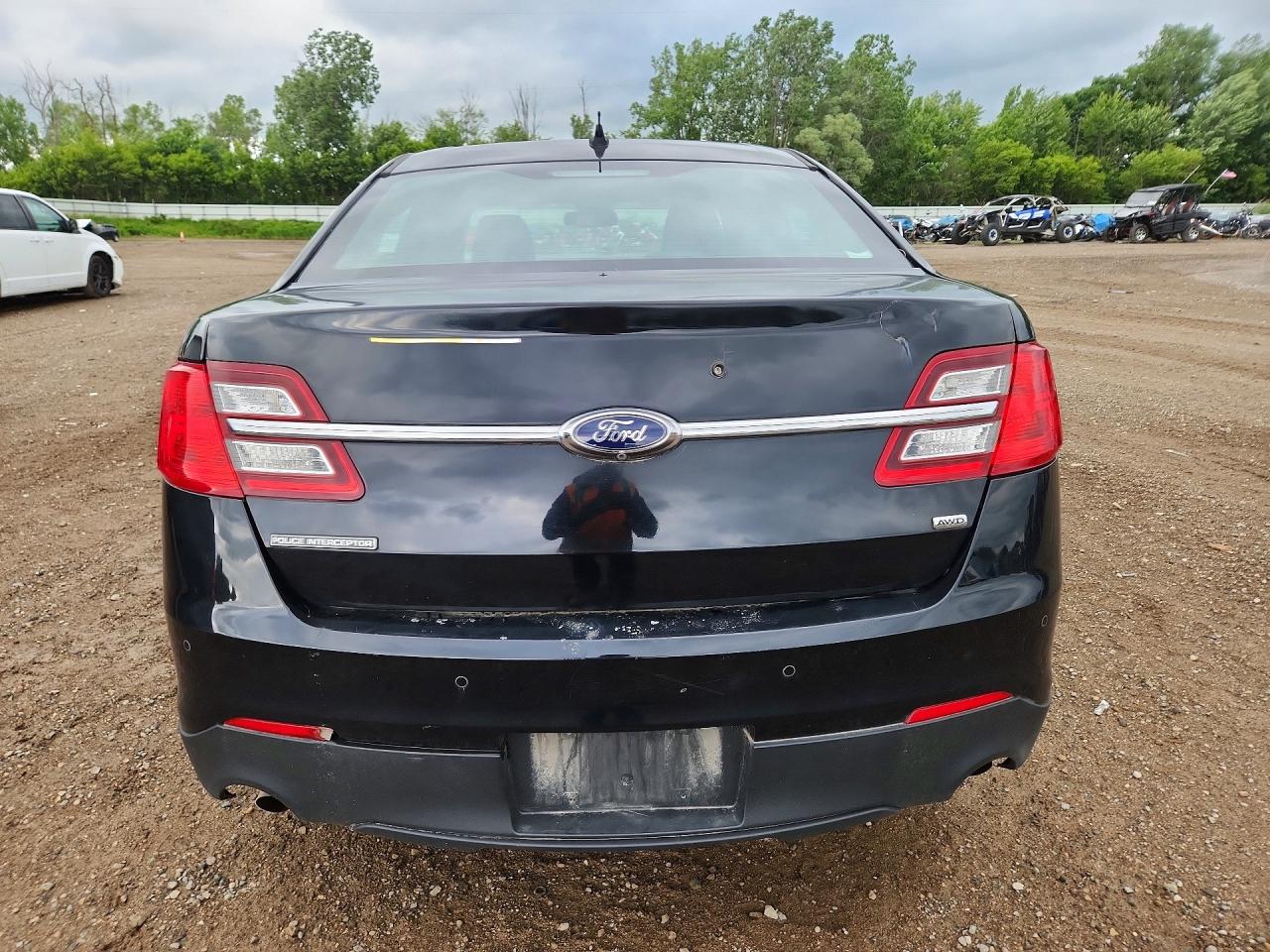2015 Ford Taurus Police Interceptor Black vin: 1FAHP2MK9FG163824