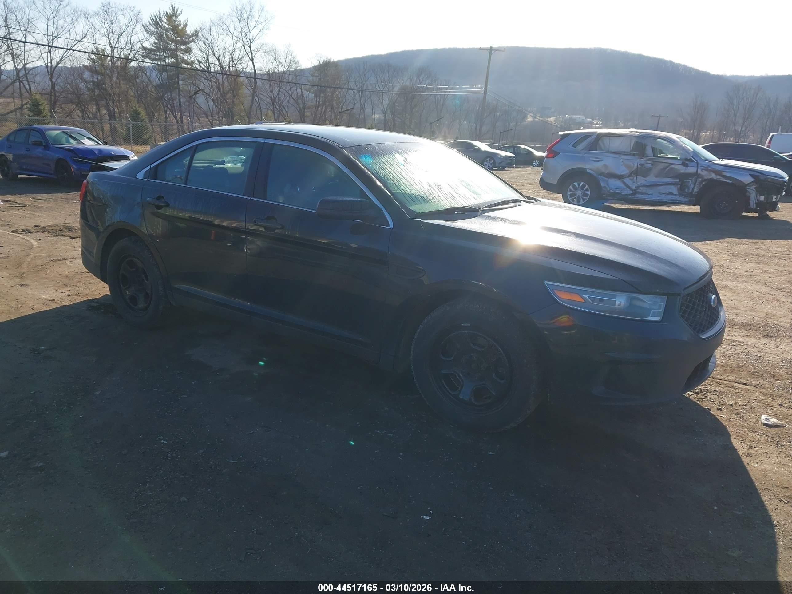 1FAHP2MKXDG227060