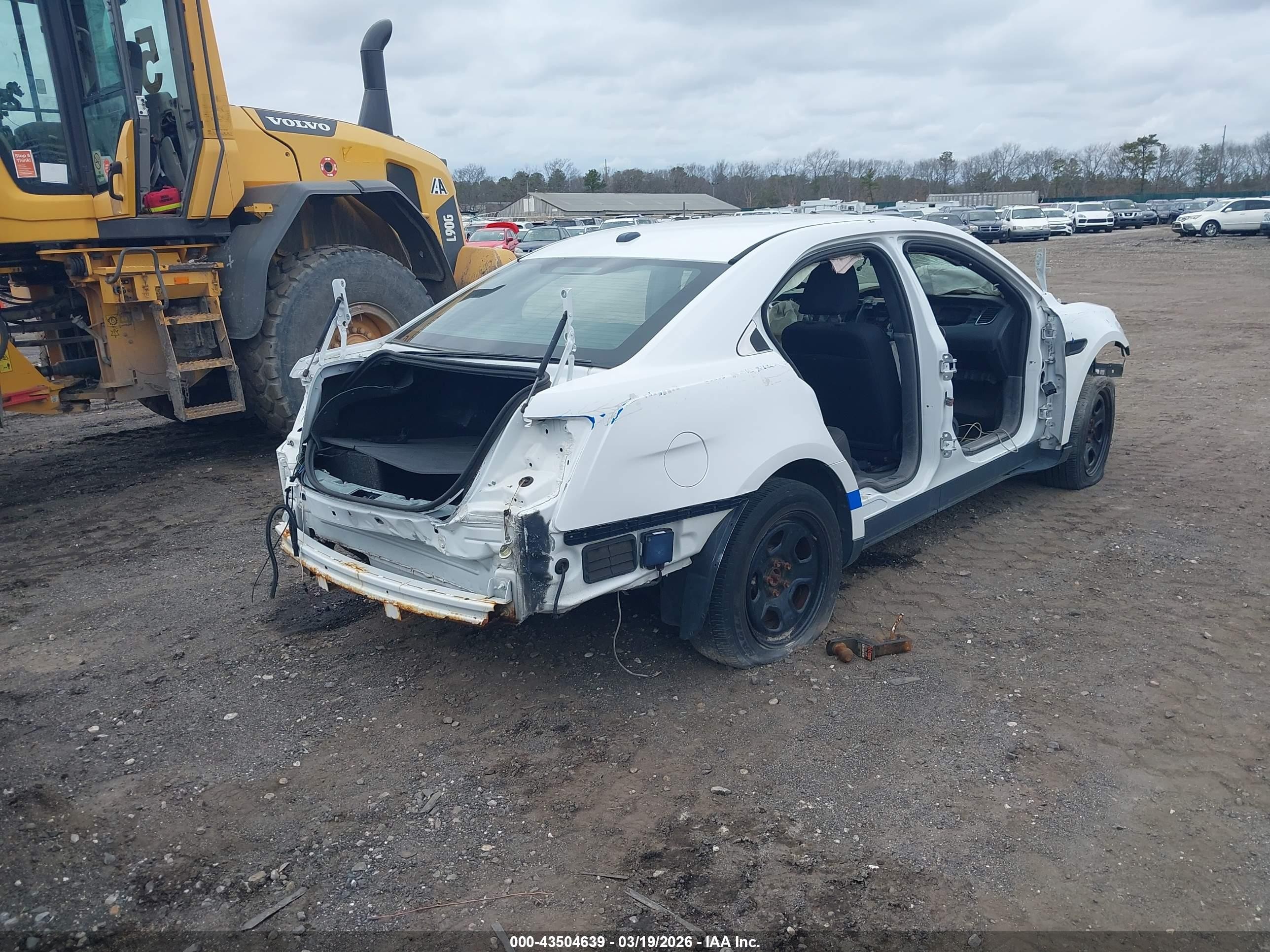 2015 Ford Police Interceptor   vin: 1FAHP2MKXFG188988