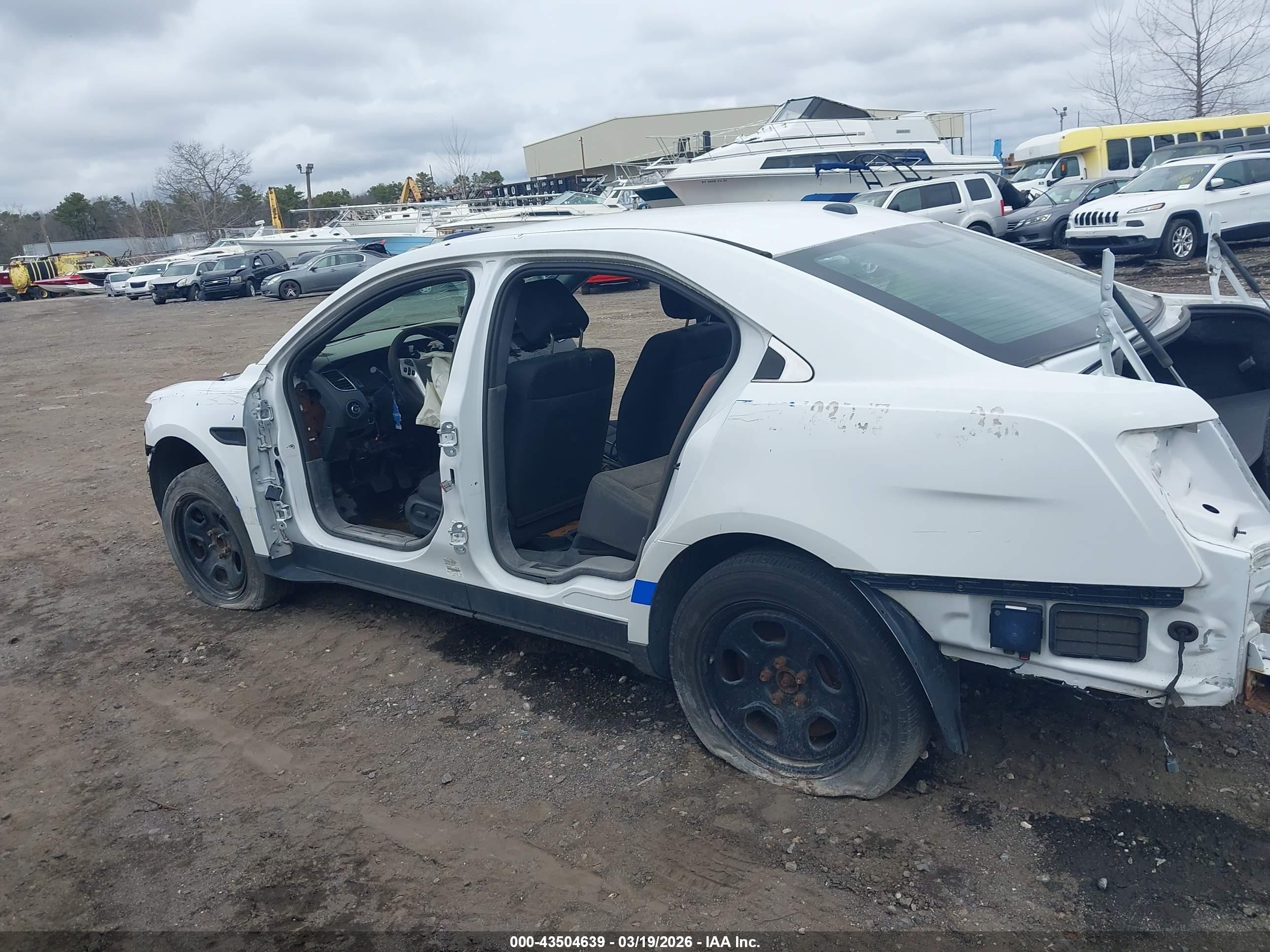 2015 Ford Police Interceptor   vin: 1FAHP2MKXFG188988