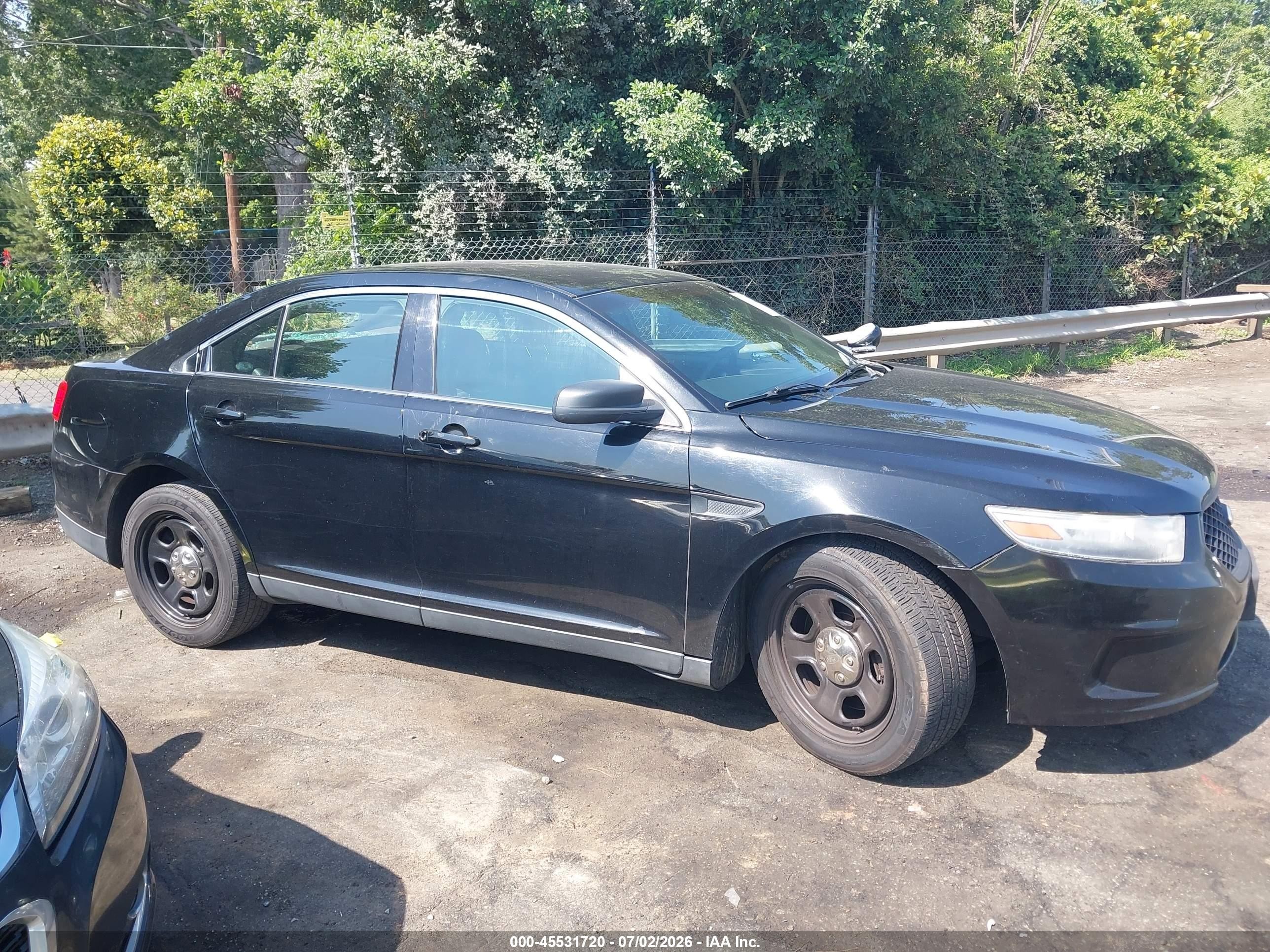2014 Ford Police Interceptor   Black vin: 1FAHP2MT2EG124628