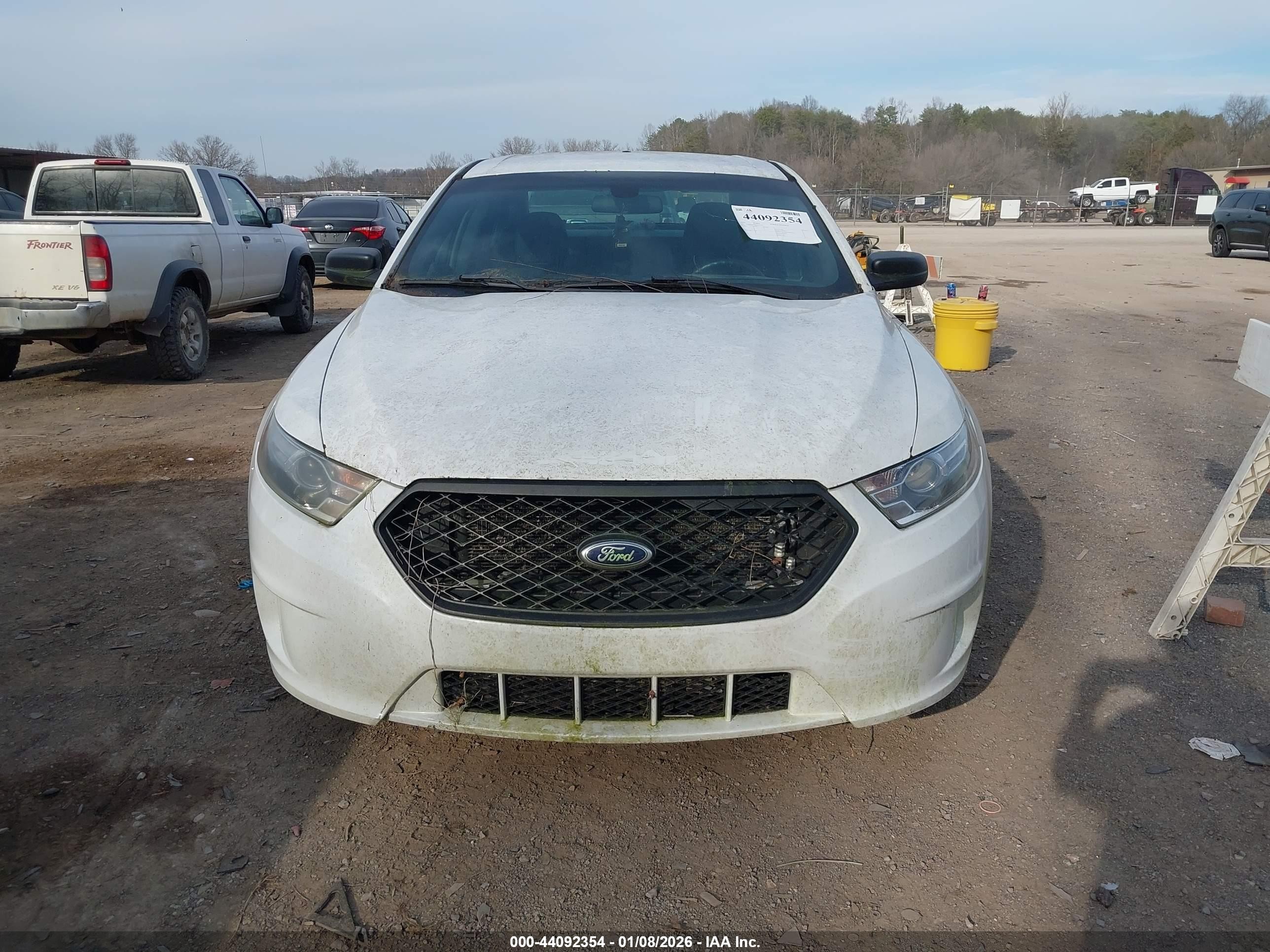 2014 Ford Police Interceptor   Белый vin: 1FAHP2MT5EG155159
