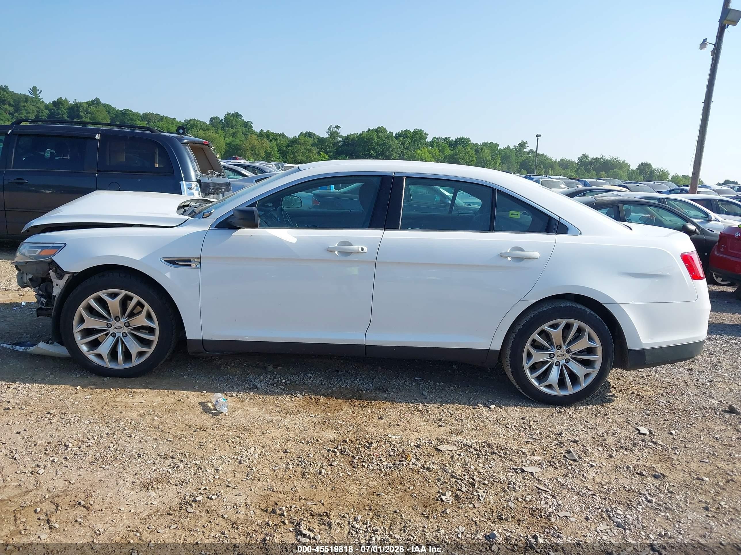 2015 Ford Police Interceptor   White vin: 1FAHP2MT5FG182220