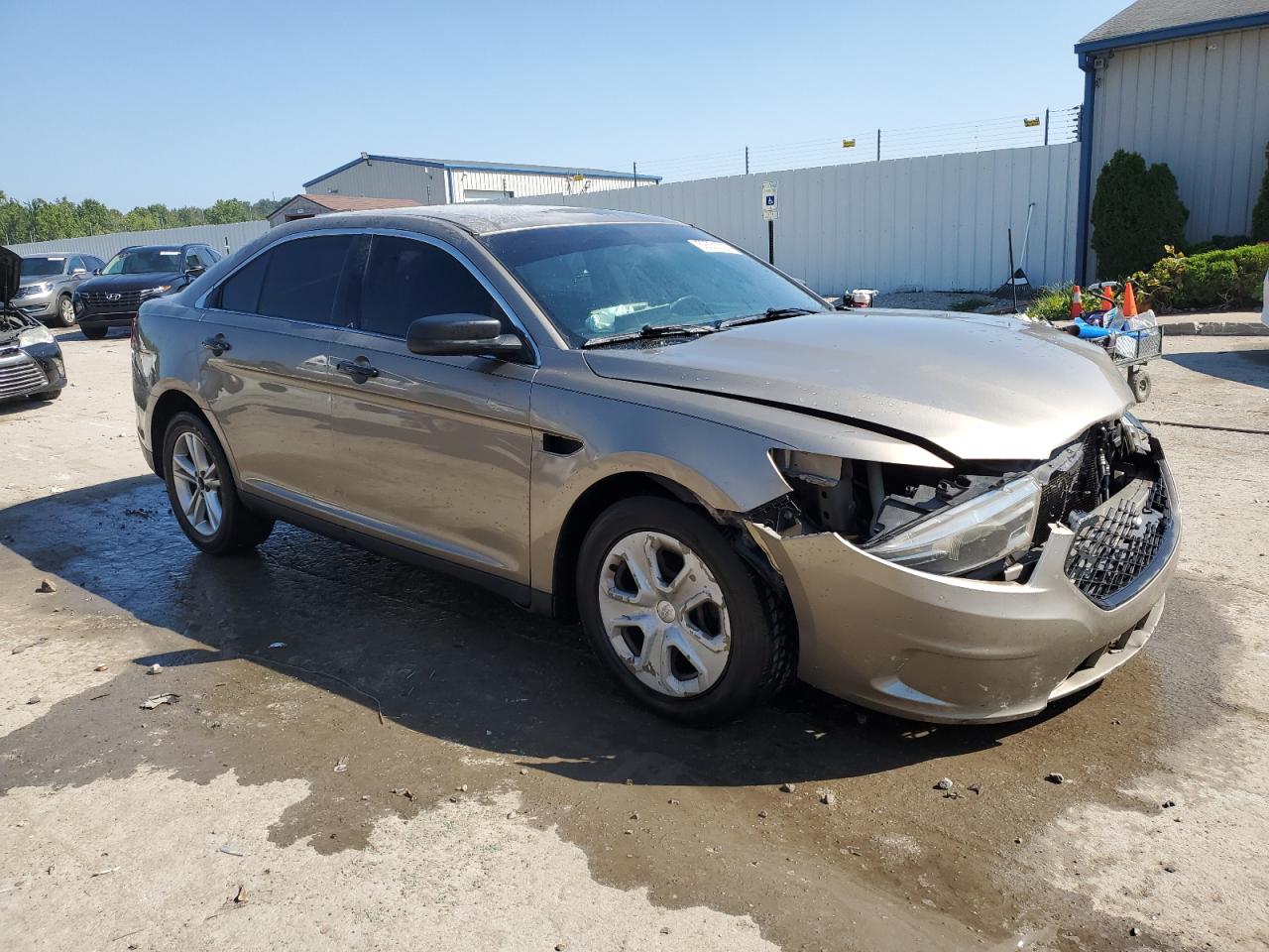 2014 Ford Taurus Police Interceptor Бежевый vin: 1FAHP2MT7EG156281