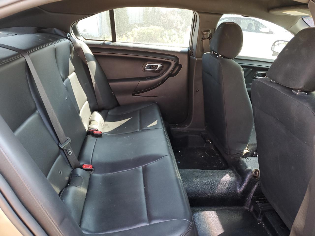 2014 Ford Taurus Police Interceptor Бежевый vin: 1FAHP2MT7EG156281