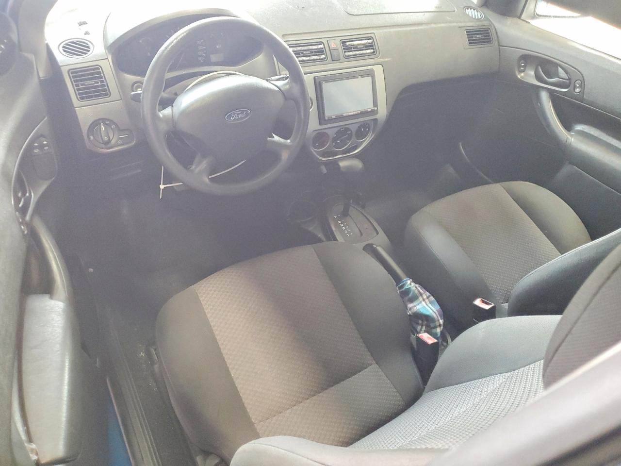 2007 Ford Focus Zx3 Blue vin: 1FAHP31N17W306955