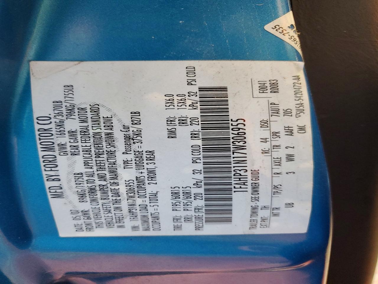 2007 Ford Focus Zx3 Blue vin: 1FAHP31N17W306955