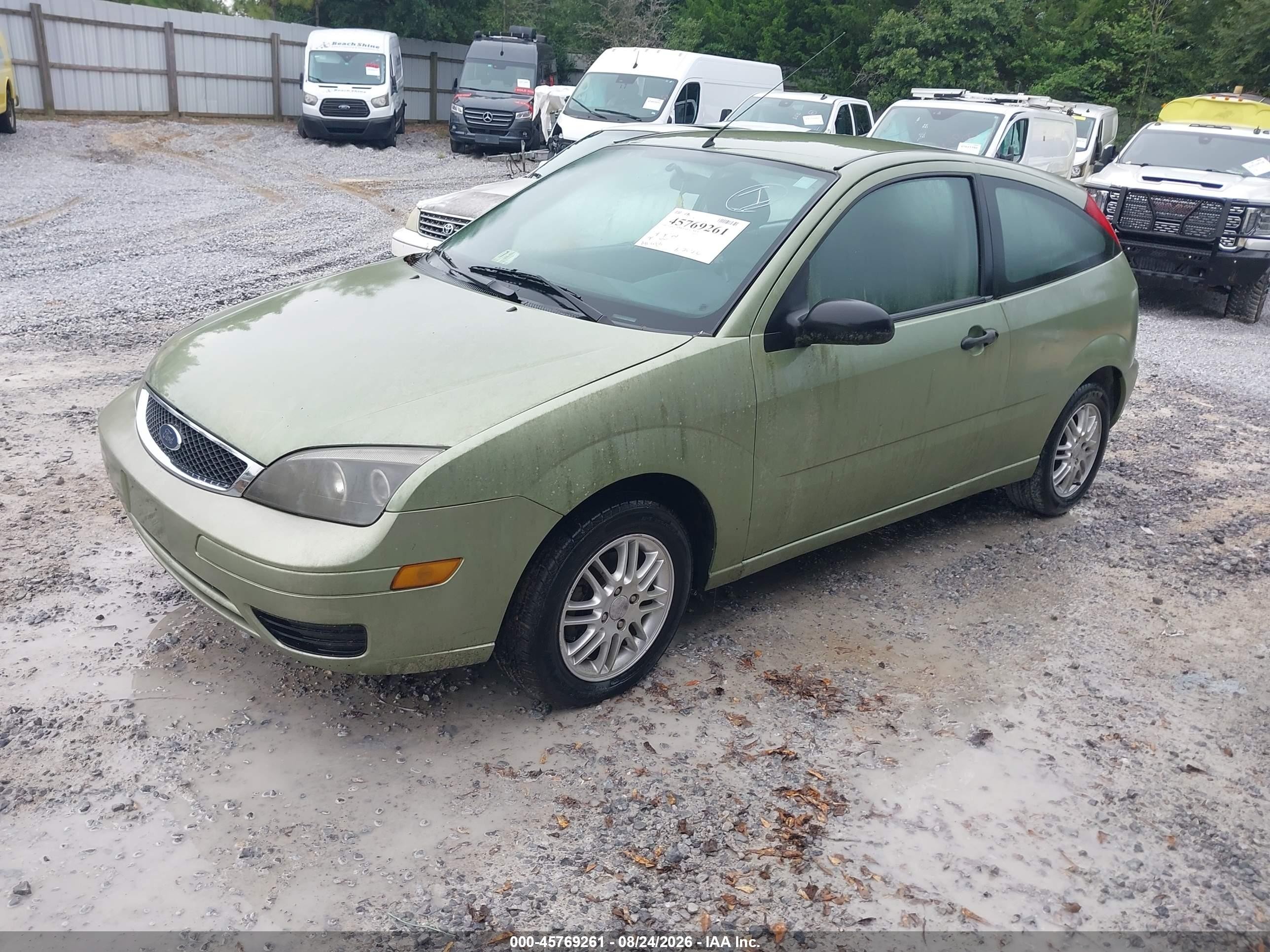 2007 Ford Focus S/se/ses Green vin: 1FAHP31N47W197018