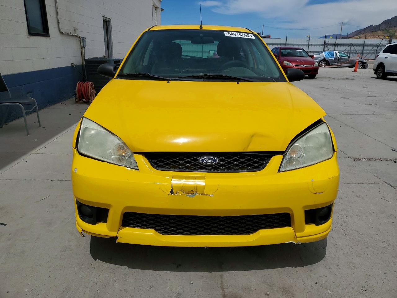 2006 Ford Focus Zx3 Yellow vin: 1FAHP31N76W223416