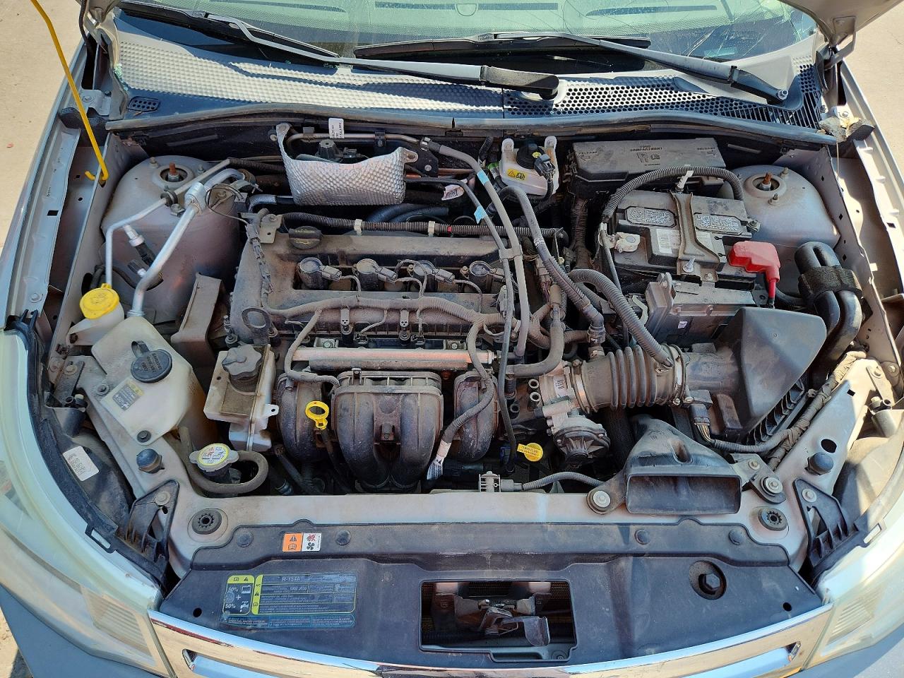 2008 Ford Focus Серебряный vin: 1FAHP32N28W231604