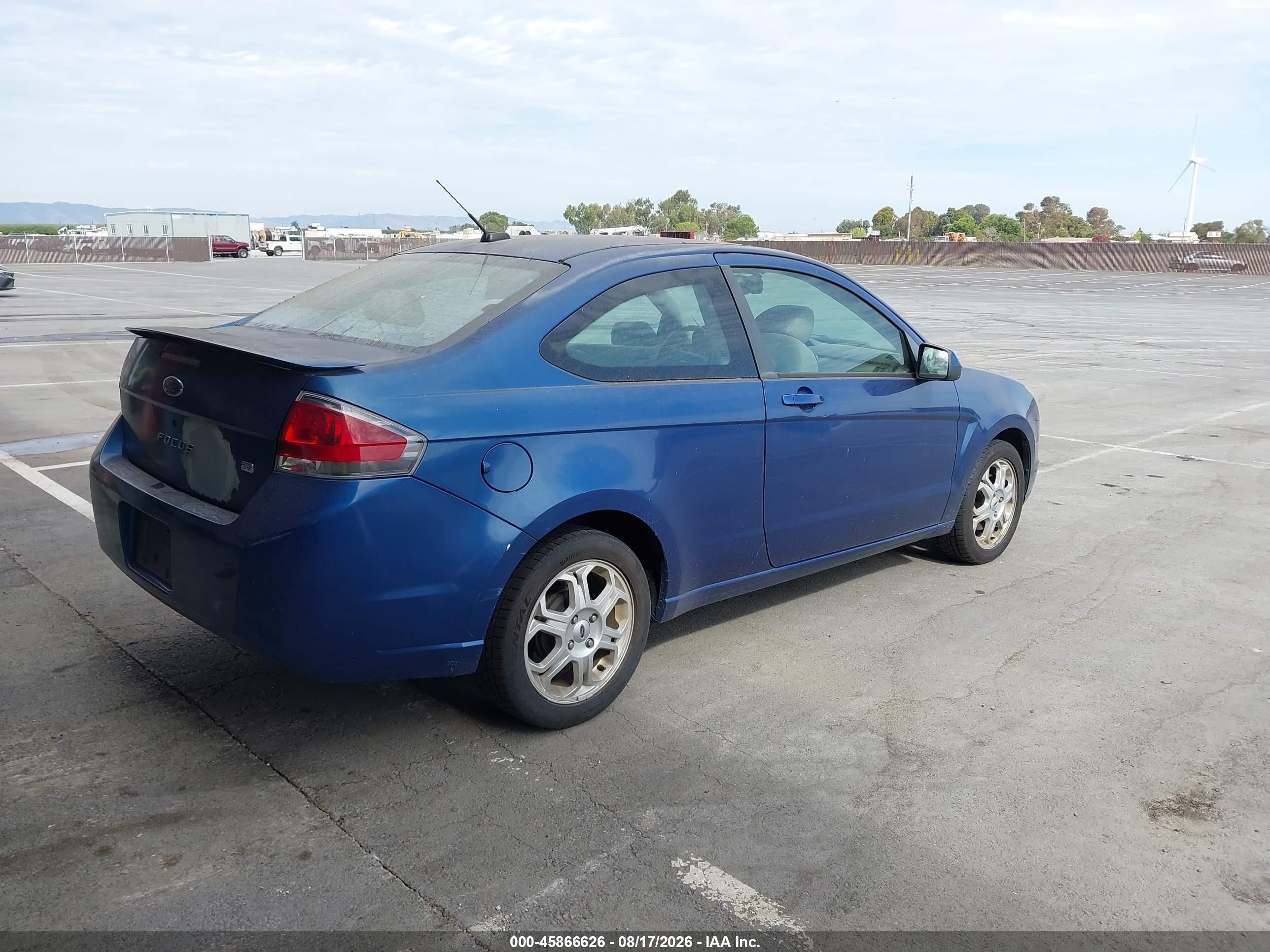 2009 Ford Focus Se Blue vin: 1FAHP32N59W146936