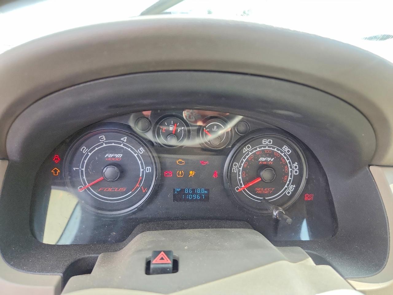 2008 Ford Focus S Silver vin: 1FAHP32N68W277128