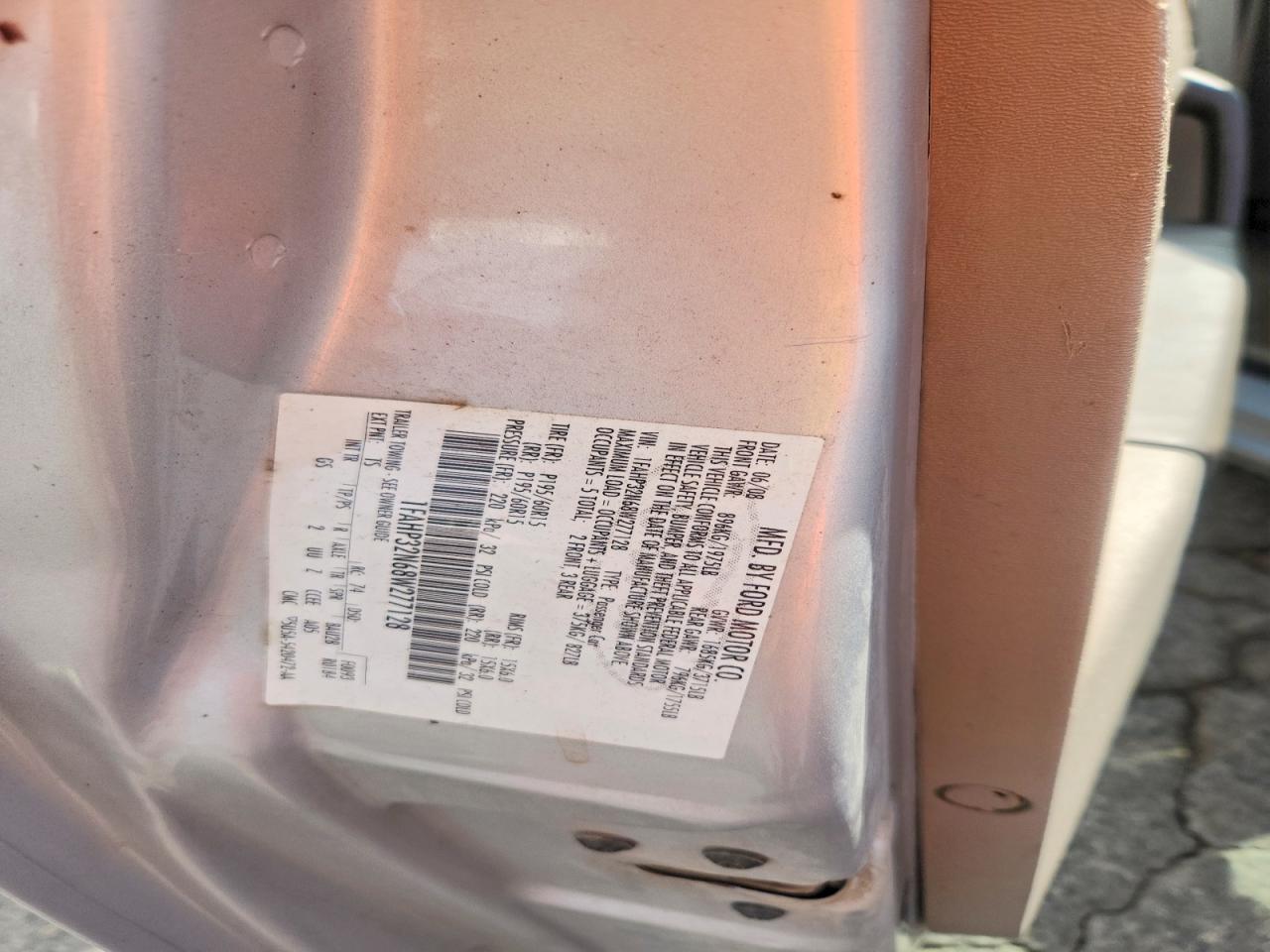 2008 Ford Focus S Silver vin: 1FAHP32N68W277128
