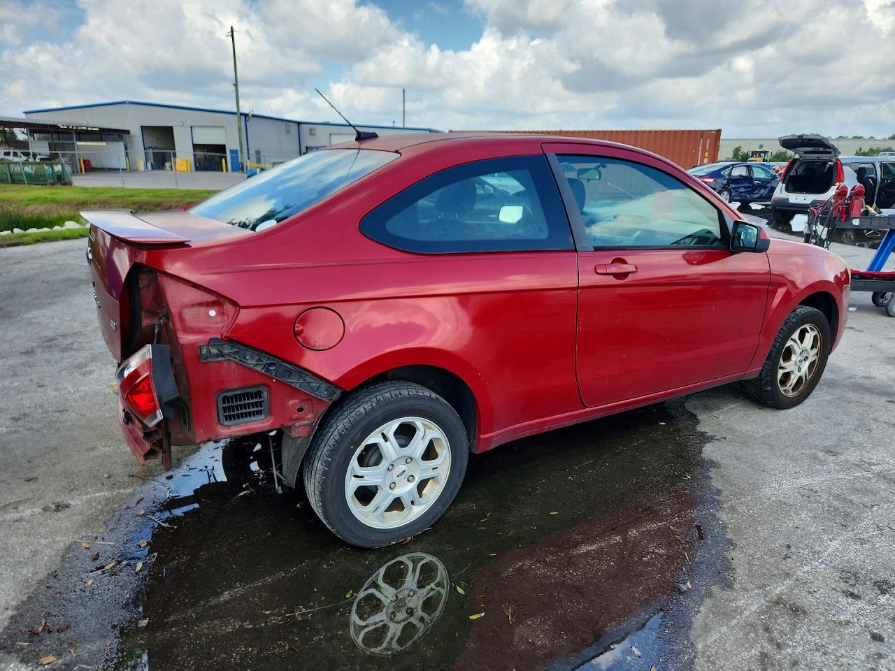 2009 Ford Focus Se Red vin: 1FAHP32N69W202141