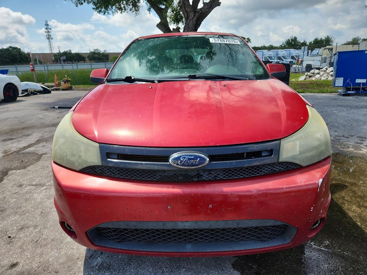 2009 Ford Focus Se Red vin: 1FAHP32N69W202141