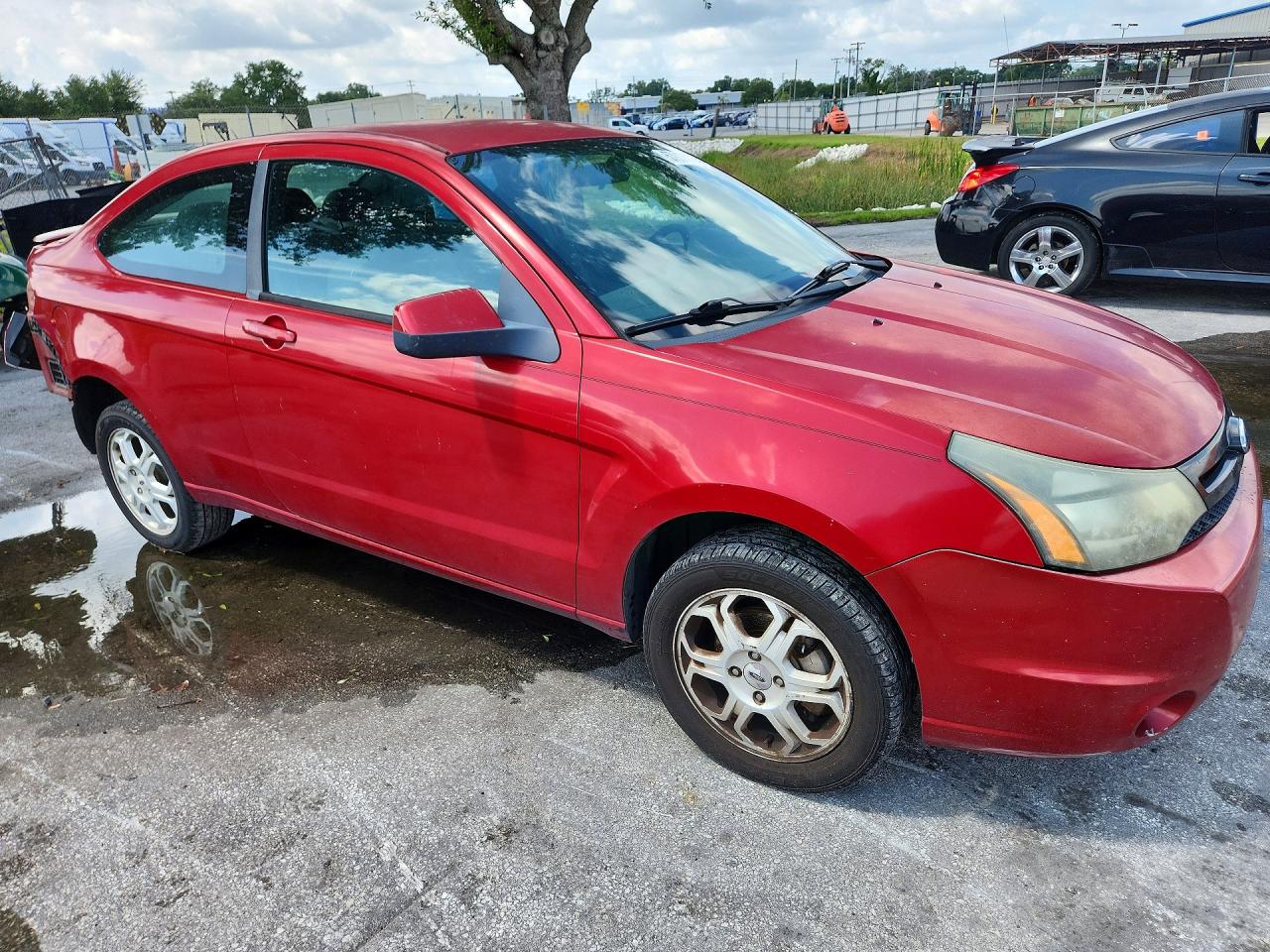 2009 Ford Focus Se Red vin: 1FAHP32N69W202141