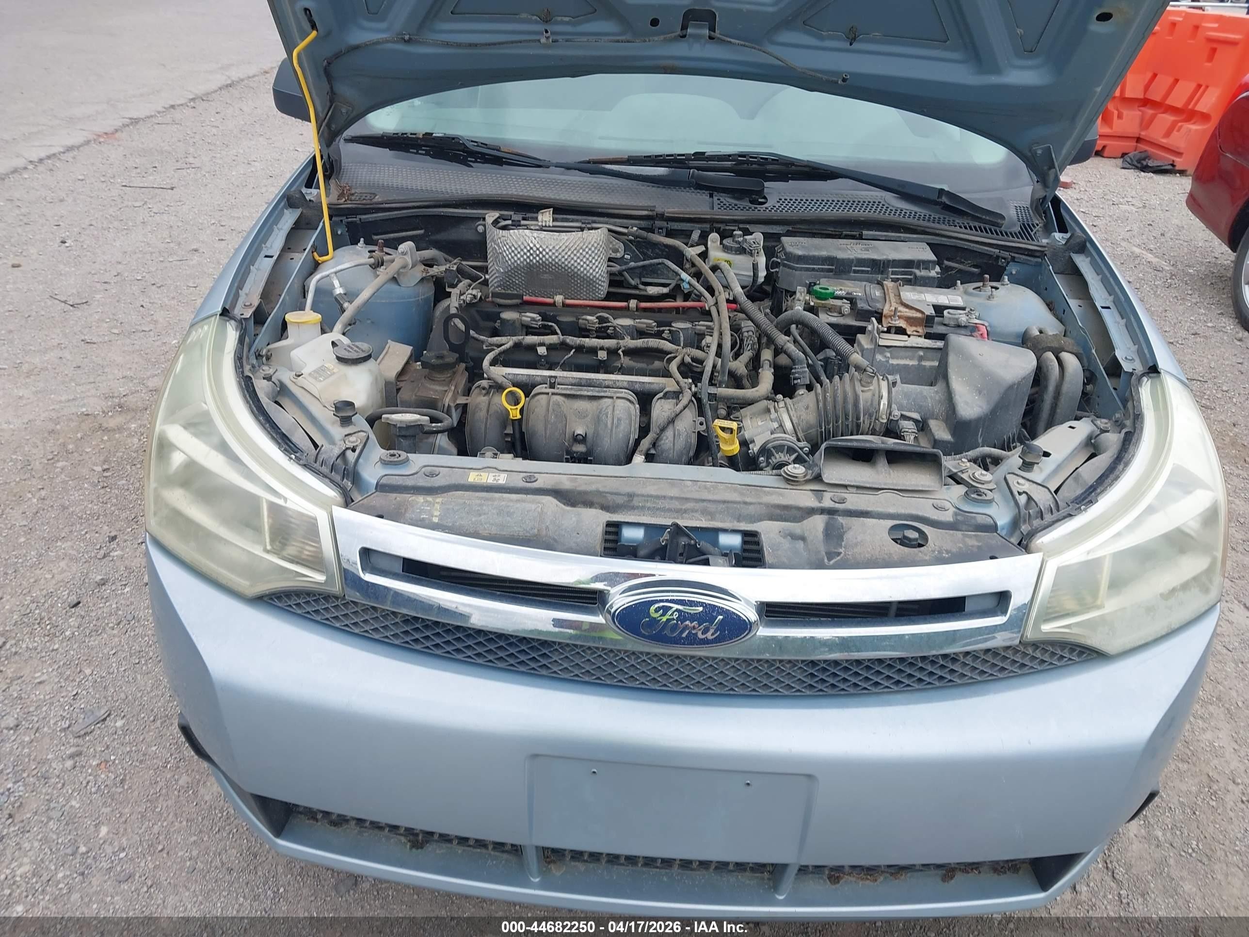 2008 Ford Focus S Light Blue vin: 1FAHP32N98W125859