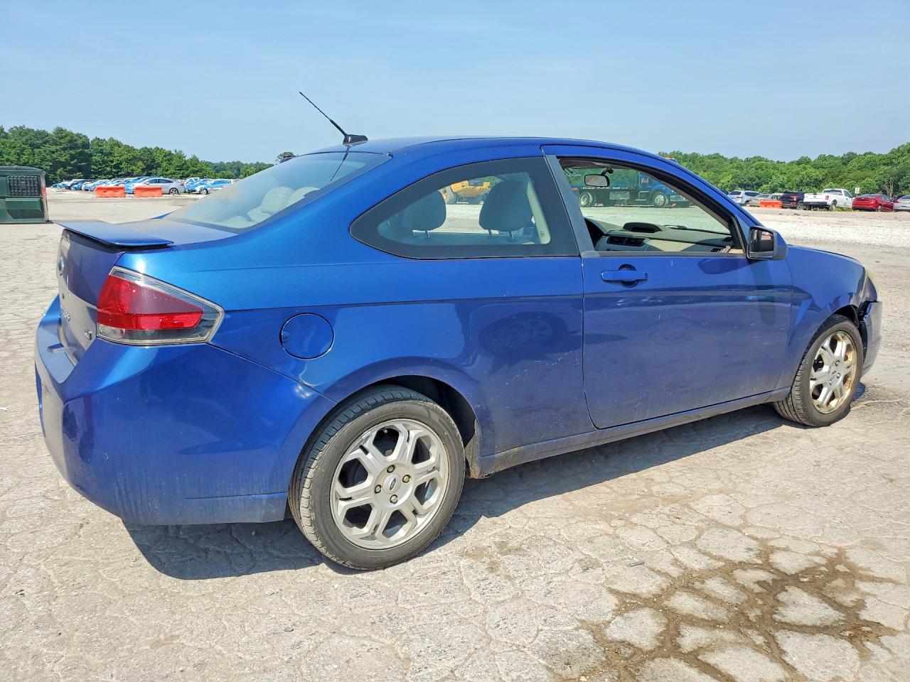 2009 Ford Focus Se Blue vin: 1FAHP32NX9W178846