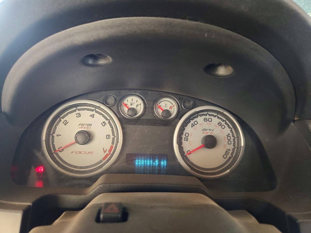 2008 Ford Focus Se Blue vin: 1FAHP33N18W179039
