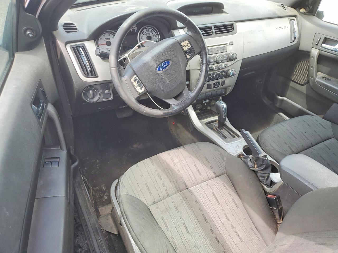 2008 Ford Focus Se Black vin: 1FAHP33N28W231522