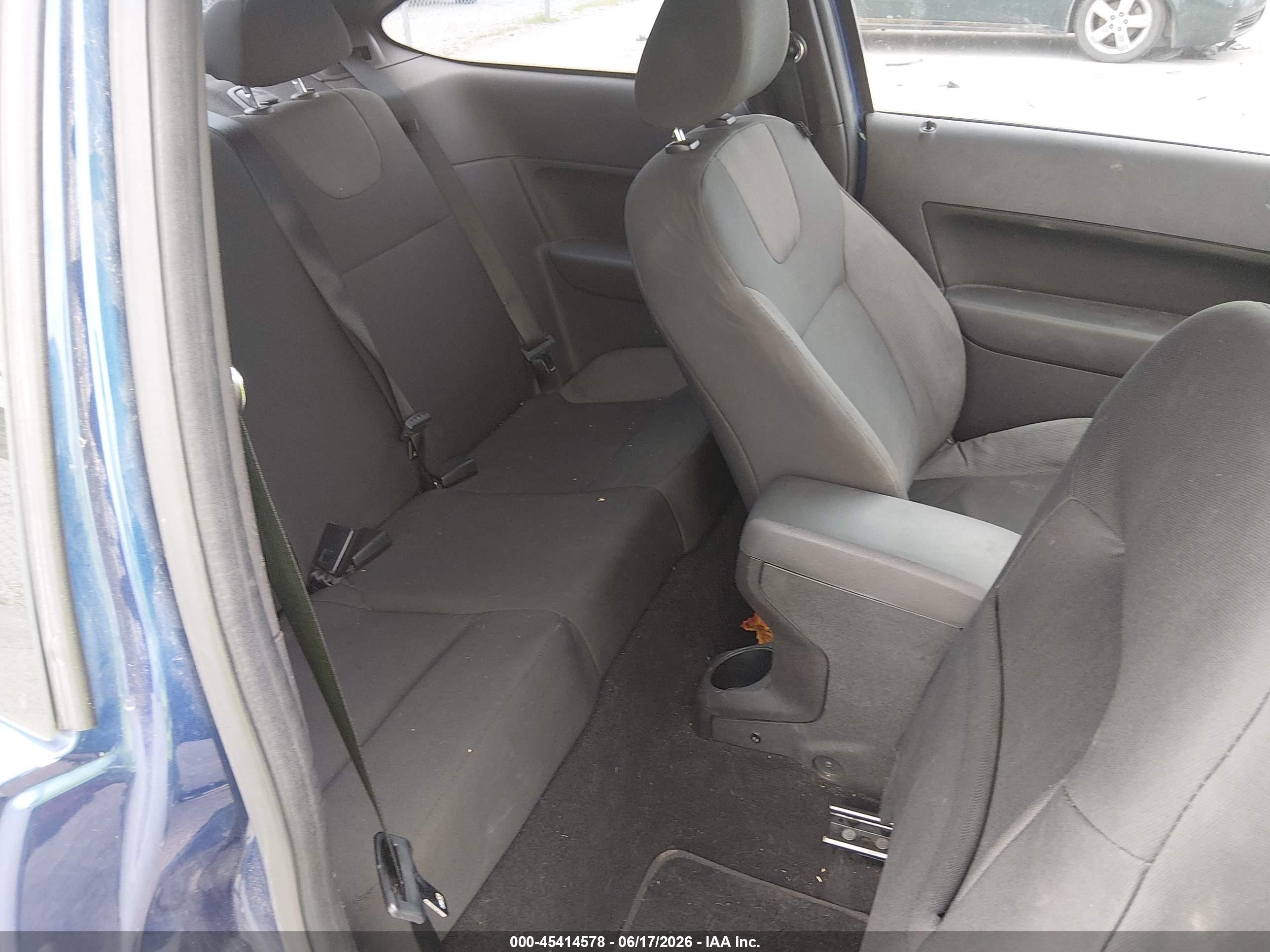 2009 Ford Focus Ses Blue vin: 1FAHP33N29W195073