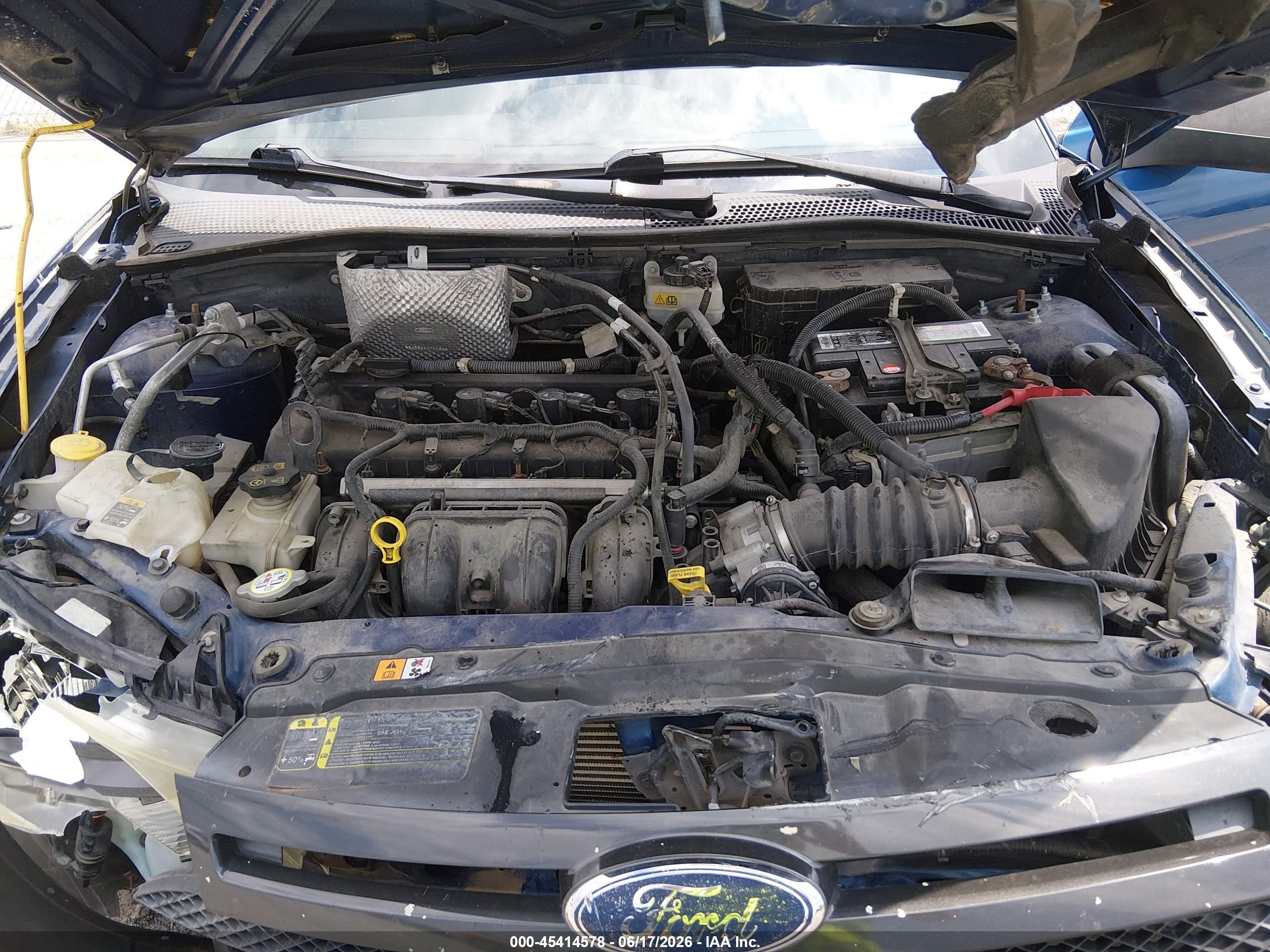 2009 Ford Focus Ses Blue vin: 1FAHP33N29W195073
