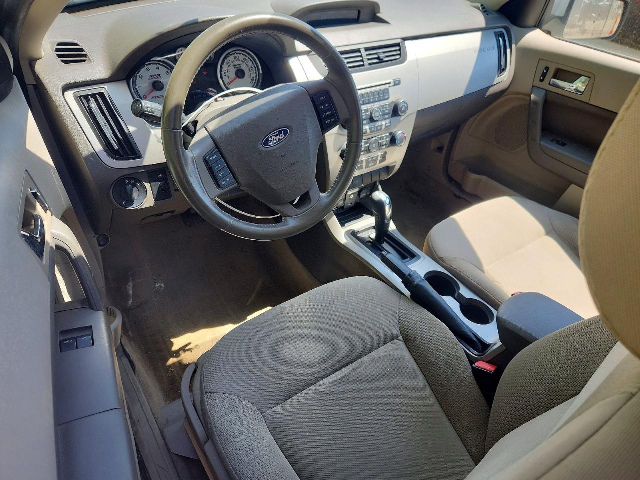 2009 Ford Focus Ses Silver vin: 1FAHP33N39W253384