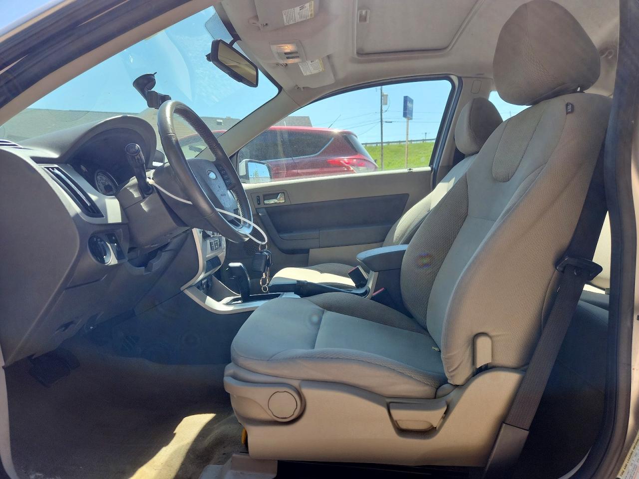 2009 Ford Focus Ses Silver vin: 1FAHP33N39W253384