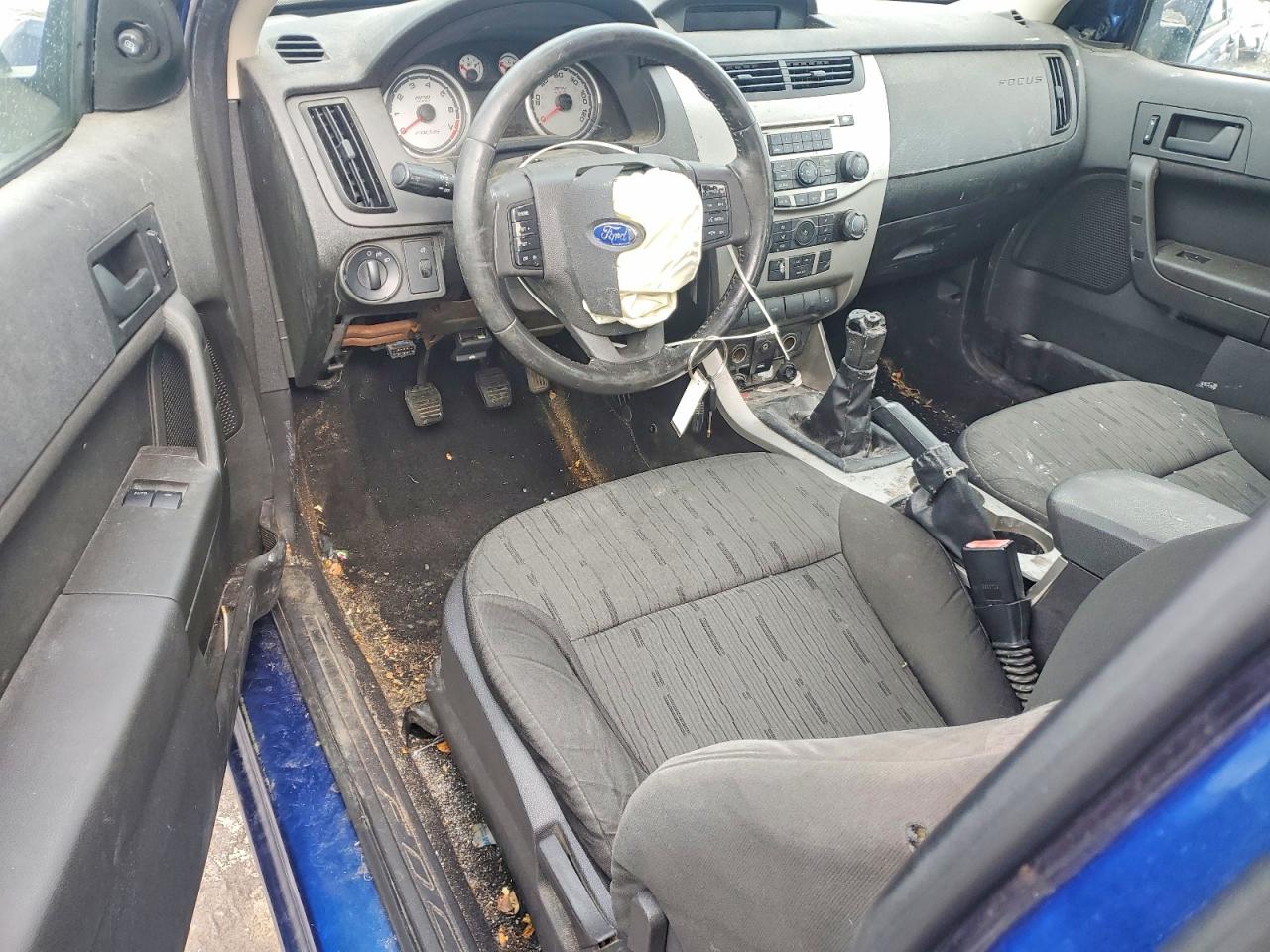 2008 Ford Focus Se Blue vin: 1FAHP33N48W169038